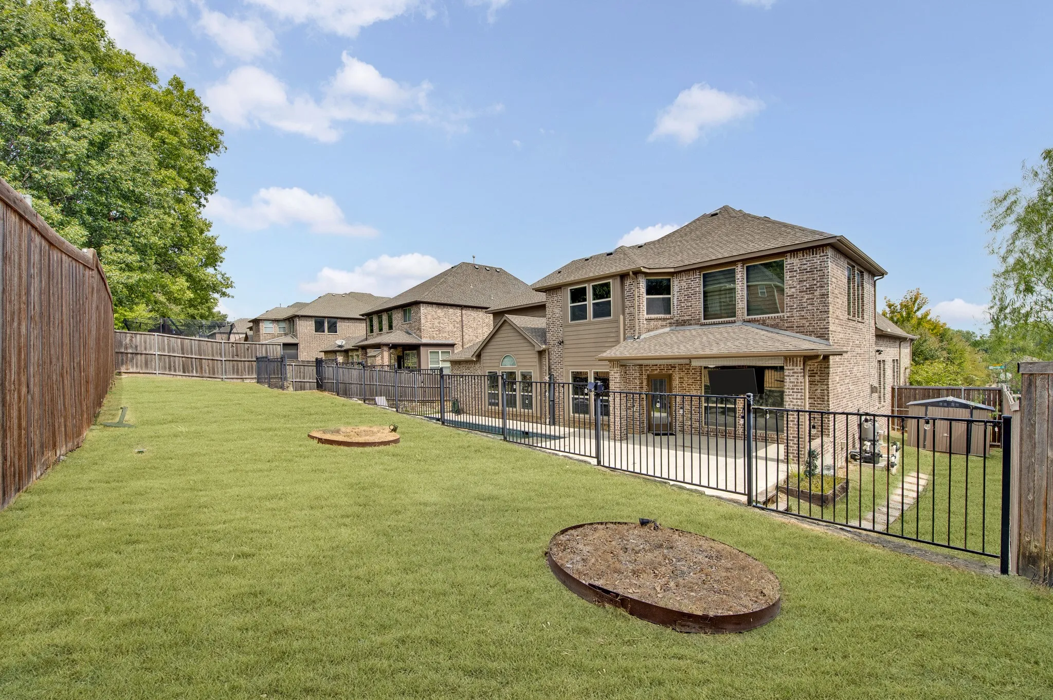 Single Family Residence For Sale in Collin County , 1108 Navajo Drive, Mc Kinney, Texas 75072, 5 Bedroom, 5 Bathroom, 3 Garage spaces, 4,301 Sqft, built in 2013, mls#21391899, Real Estate Agent in Mc Kinney, Homes For Sale in Collin county, Homes For Sale in Mc Kinney, Realtor in Mc Kinney Texas, Real Estate Brokerage Independent Realty Texas, Luminita Cordes Realtor