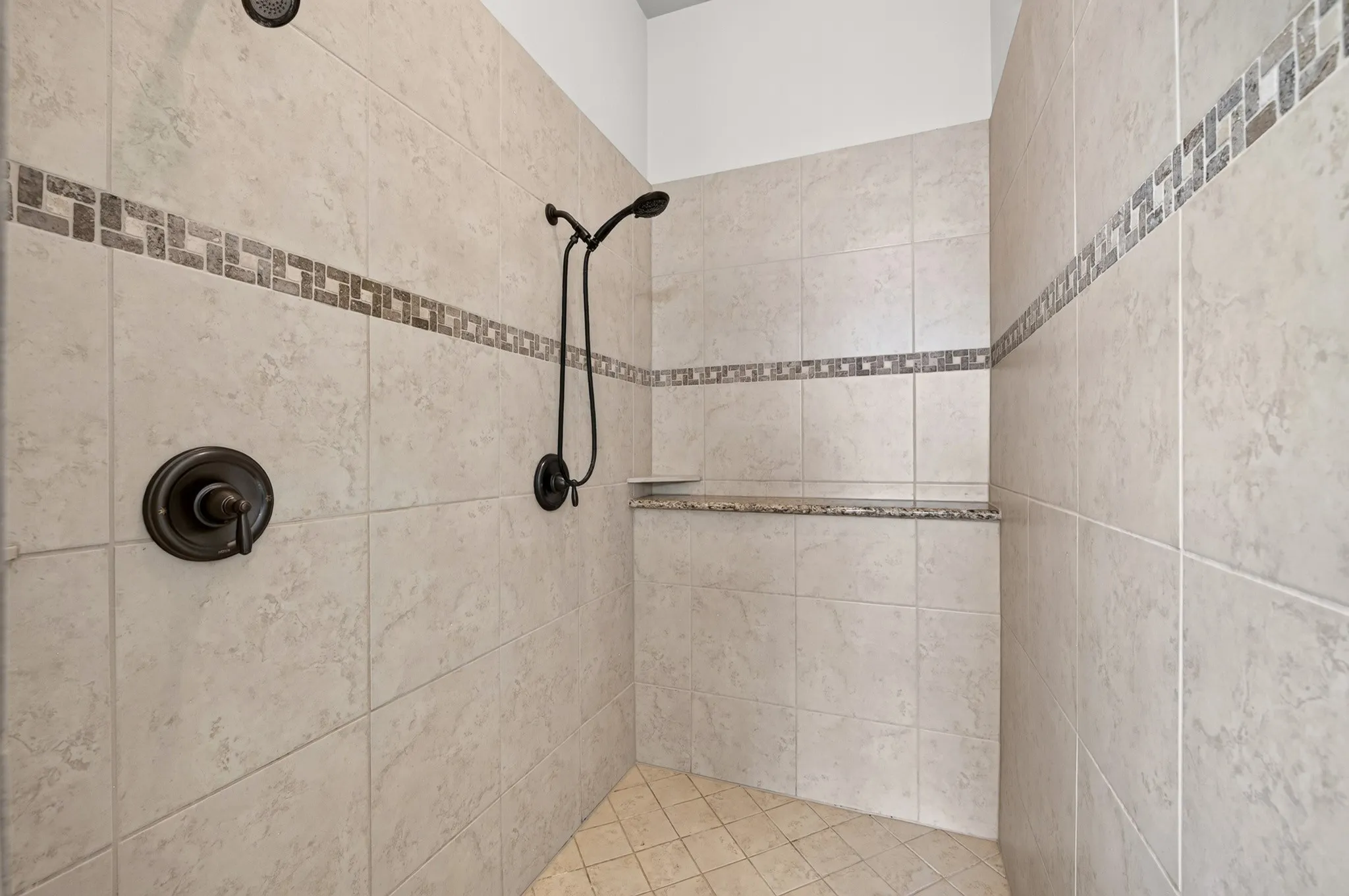 Single Family Residence For Sale in Collin County , 1108 Navajo Drive, Mc Kinney, Texas 75072, 5 Bedroom, 5 Bathroom, 3 Garage spaces, 4,301 Sqft, built in 2013, mls#21391899, Real Estate Agent in Mc Kinney, Homes For Sale in Collin county, Homes For Sale in Mc Kinney, Realtor in Mc Kinney Texas, Real Estate Brokerage Independent Realty Texas, Luminita Cordes Realtor