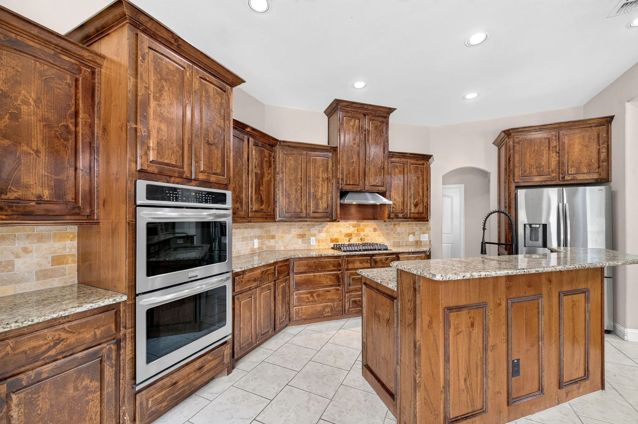 Single Family Residence For Sale in Collin County , 1108 Navajo Drive, Mc Kinney, Texas 75072, 5 Bedroom, 5 Bathroom, 3 Garage spaces, 4,301 Sqft, built in 2013, mls#21391899, Real Estate Agent in Mc Kinney, Homes For Sale in Collin county, Homes For Sale in Mc Kinney, Realtor in Mc Kinney Texas, Real Estate Brokerage Independent Realty Texas, Luminita Cordes Realtor