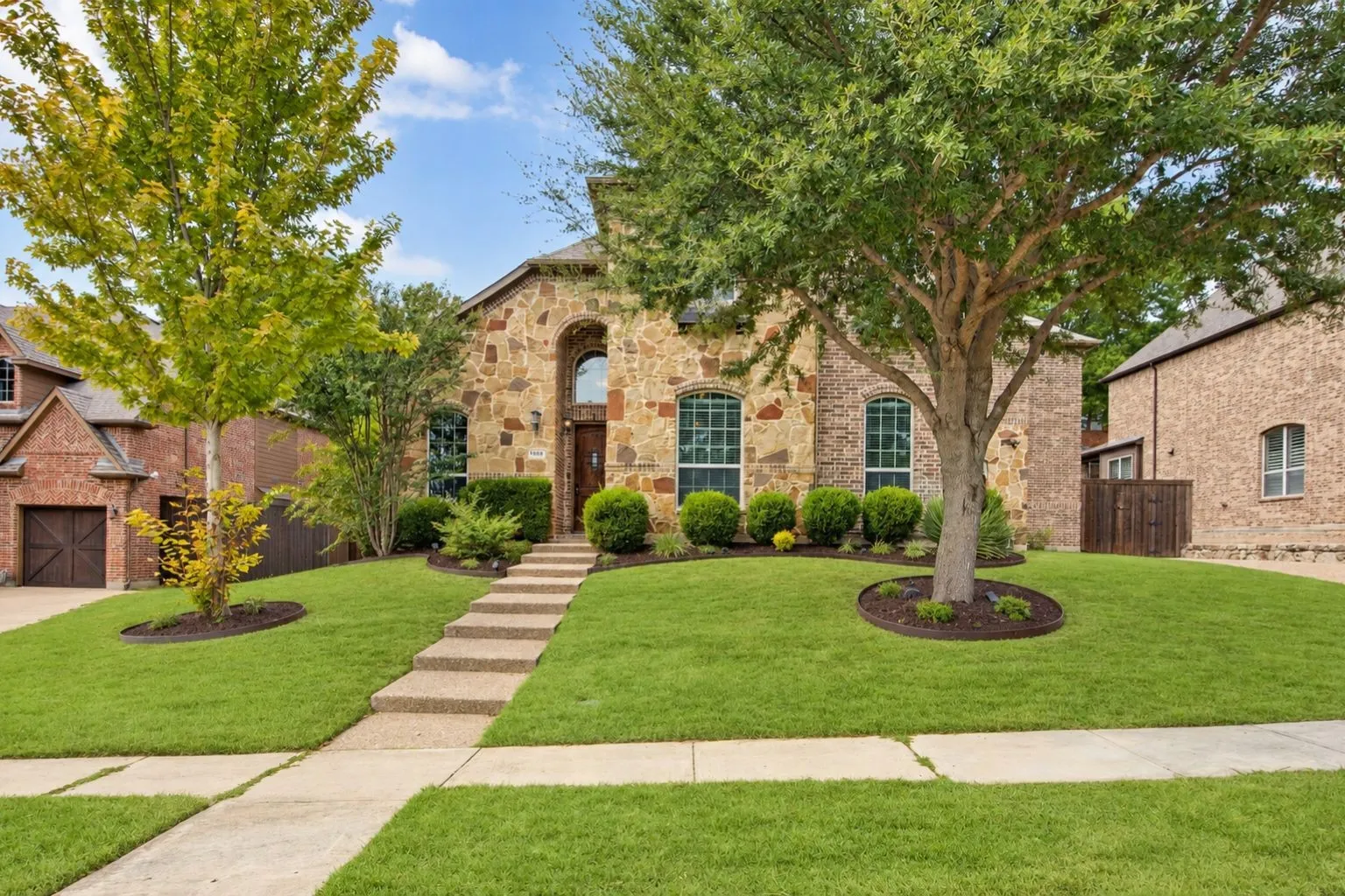 Single Family Residence For Sale