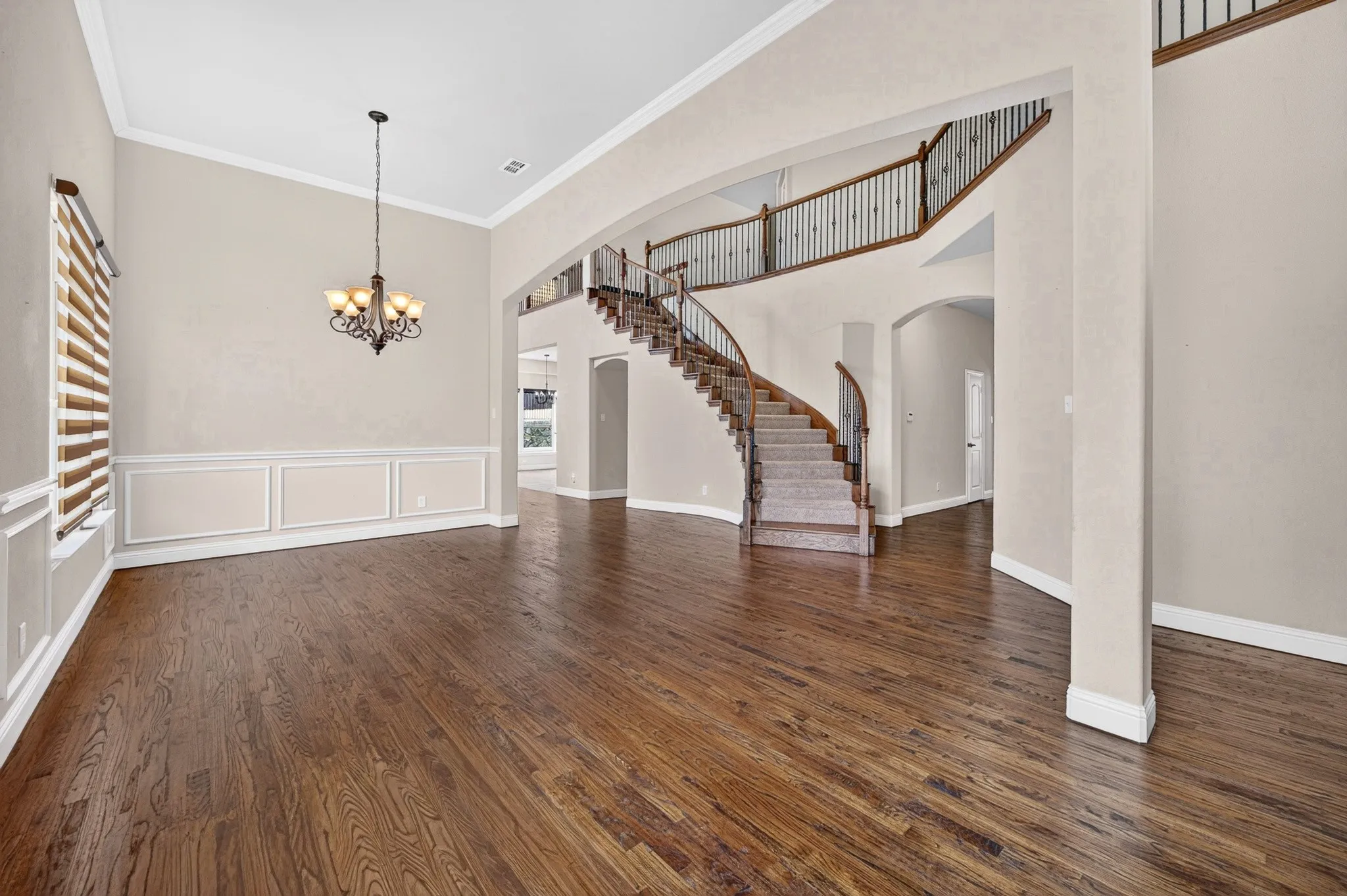 Single Family Residence For Sale in Collin County , 1108 Navajo Drive, Mc Kinney, Texas 75072, 5 Bedroom, 5 Bathroom, 3 Garage spaces, 4,301 Sqft, built in 2013, mls#21391899, Real Estate Agent in Mc Kinney, Homes For Sale in Collin county, Homes For Sale in Mc Kinney, Realtor in Mc Kinney Texas, Real Estate Brokerage Independent Realty Texas, Luminita Cordes Realtor