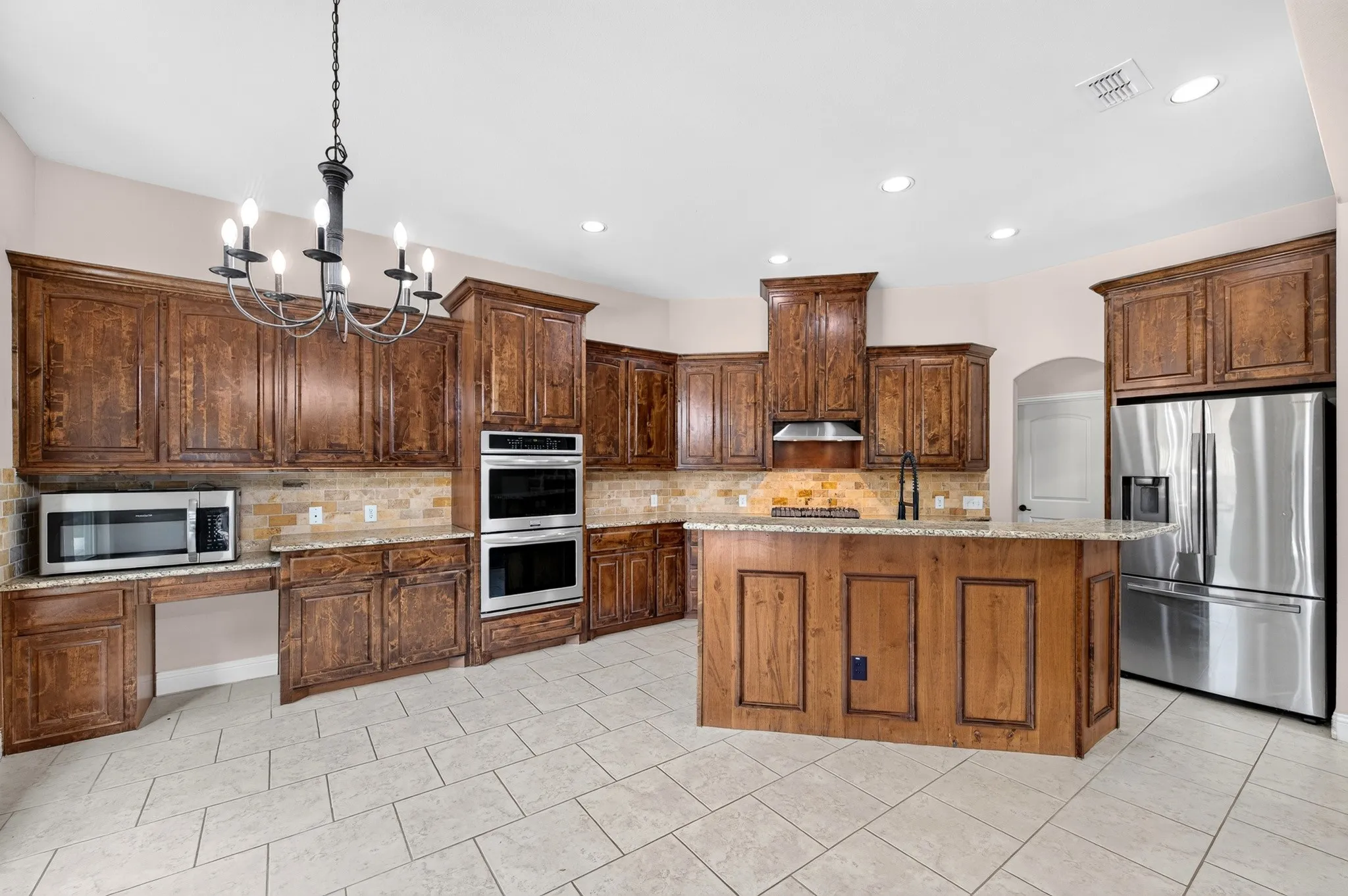 Single Family Residence For Sale in Collin County , 1108 Navajo Drive, Mc Kinney, Texas 75072, 5 Bedroom, 5 Bathroom, 3 Garage spaces, 4,301 Sqft, built in 2013, mls#21391899, Real Estate Agent in Mc Kinney, Homes For Sale in Collin county, Homes For Sale in Mc Kinney, Realtor in Mc Kinney Texas, Real Estate Brokerage Independent Realty Texas, Luminita Cordes Realtor