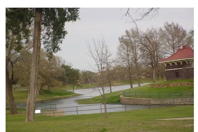 Apartment For Rent in Dallas County , 1122 N Zang Boulevard 102, Dallas, Texas 75203, 1 Bedroom, 1 Bathroom, Garage spaces, 800 Sqft, built in 1949, mls#21394288, Real Estate Agent in Dallas, Homes For Rent in Dallas county, Homes For Rent in Dallas, Realtor in Dallas Texas, Real Estate Brokerage Independent Realty Texas, Luminita Cordes Realtor