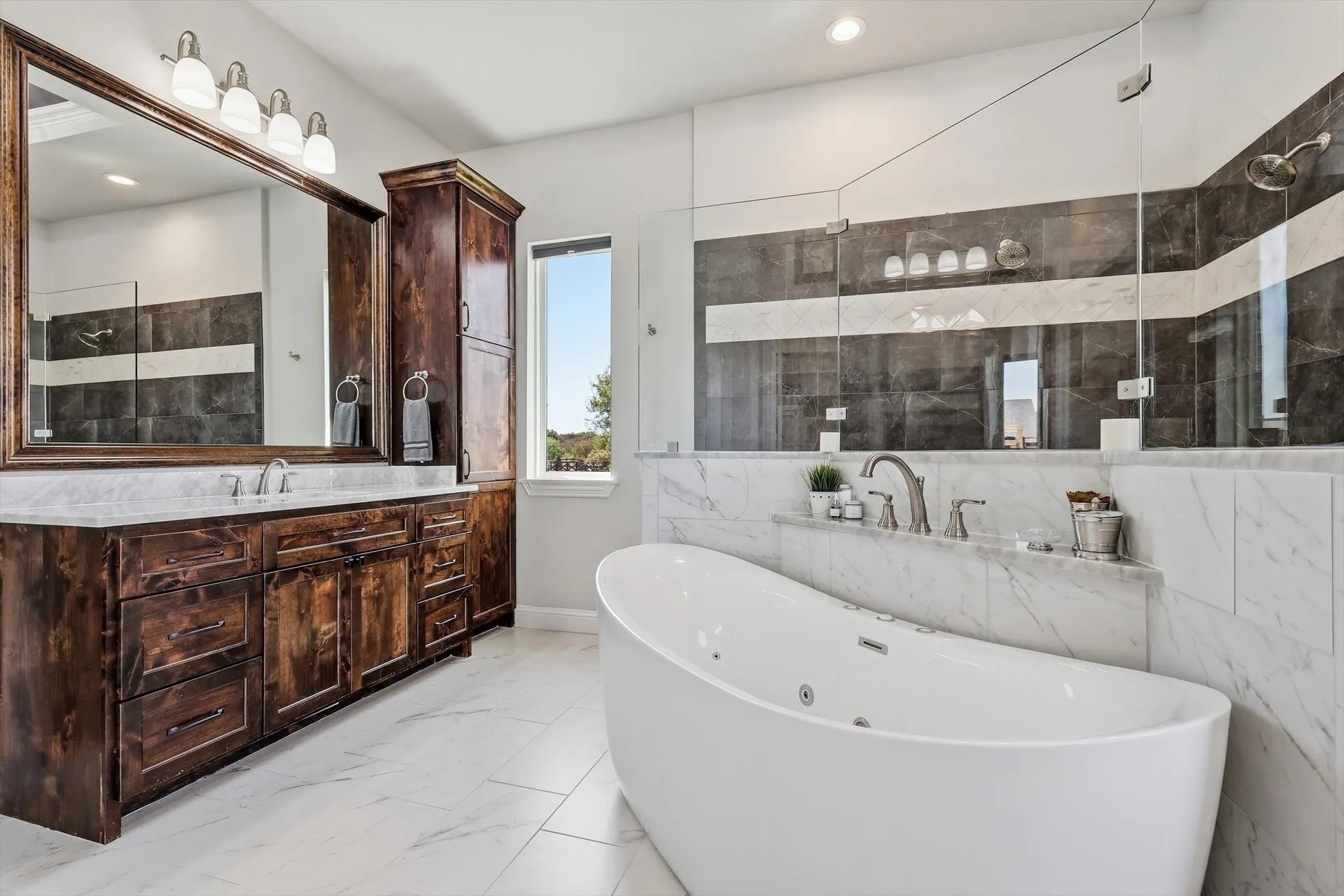 Single Family Residence For Sale in Denton County , 3424 Stardust Lane, Northlake, Texas 76226, 3 Bedroom, 3 Bathroom, 3 Garage spaces, 3,290 Sqft, built in 2020, mls#21392944, Real Estate Agent in Northlake, Homes For Sale in Denton county, Homes For Sale in Northlake, Realtor in Northlake Texas, Real Estate Brokerage Independent Realty Texas, Luminita Cordes Realtor