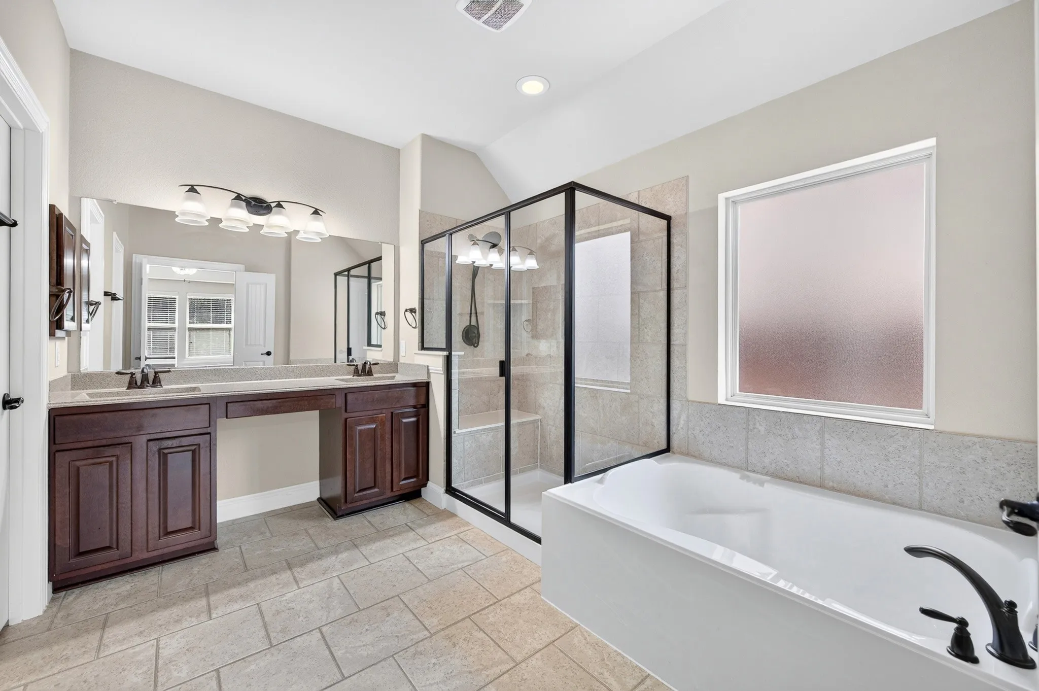 Single Family Residence For Sale in Collin County , 13775 Blackwolf Run Trail, Frisco, Texas 75035, 4 Bedroom, 3 Bathroom, 2 Garage spaces, 2,503 Sqft, built in 2013, mls#21394015, Real Estate Agent in Frisco, Homes For Sale in Collin county, Homes For Sale in Frisco, Realtor in Frisco Texas, Real Estate Brokerage Independent Realty Texas, Luminita Cordes Realtor