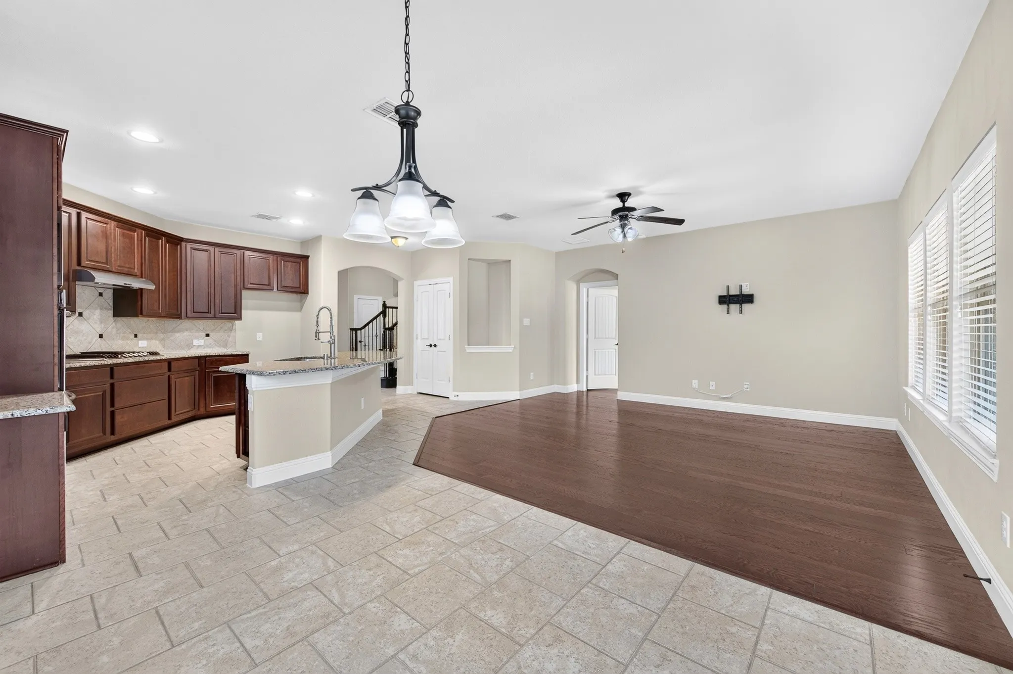 Single Family Residence For Sale in Collin County , 13775 Blackwolf Run Trail, Frisco, Texas 75035, 4 Bedroom, 3 Bathroom, 2 Garage spaces, 2,503 Sqft, built in 2013, mls#21394015, Real Estate Agent in Frisco, Homes For Sale in Collin county, Homes For Sale in Frisco, Realtor in Frisco Texas, Real Estate Brokerage Independent Realty Texas, Luminita Cordes Realtor