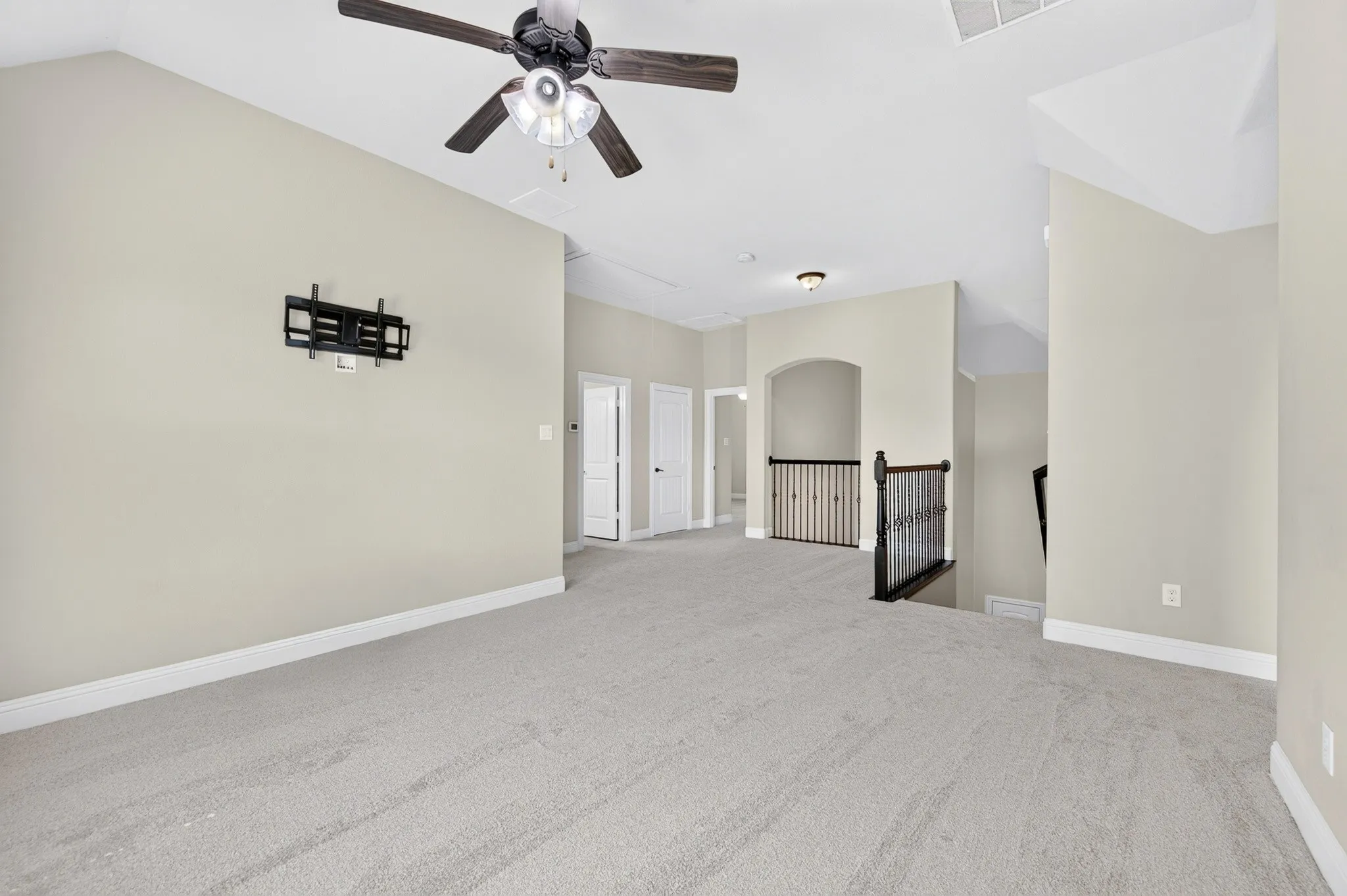 Single Family Residence For Sale in Collin County , 13775 Blackwolf Run Trail, Frisco, Texas 75035, 4 Bedroom, 3 Bathroom, 2 Garage spaces, 2,503 Sqft, built in 2013, mls#21394015, Real Estate Agent in Frisco, Homes For Sale in Collin county, Homes For Sale in Frisco, Realtor in Frisco Texas, Real Estate Brokerage Independent Realty Texas, Luminita Cordes Realtor