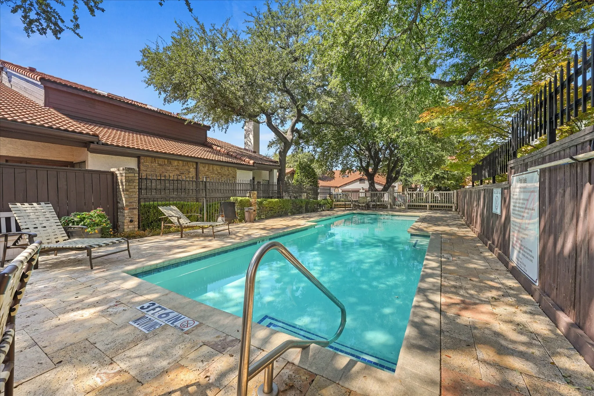 Condominium For Sale in Collin County , 18040 Midway Road 225, Dallas, Texas 75287, 2 Bedroom, 2 Bathroom, 1 Garage spaces, 1,442 Sqft, built in 1984, mls#21392758, Real Estate Agent in Dallas, Homes For Sale in Collin county, Homes For Sale in Dallas, Realtor in Dallas Texas, Real Estate Brokerage Independent Realty Texas, Luminita Cordes Realtor