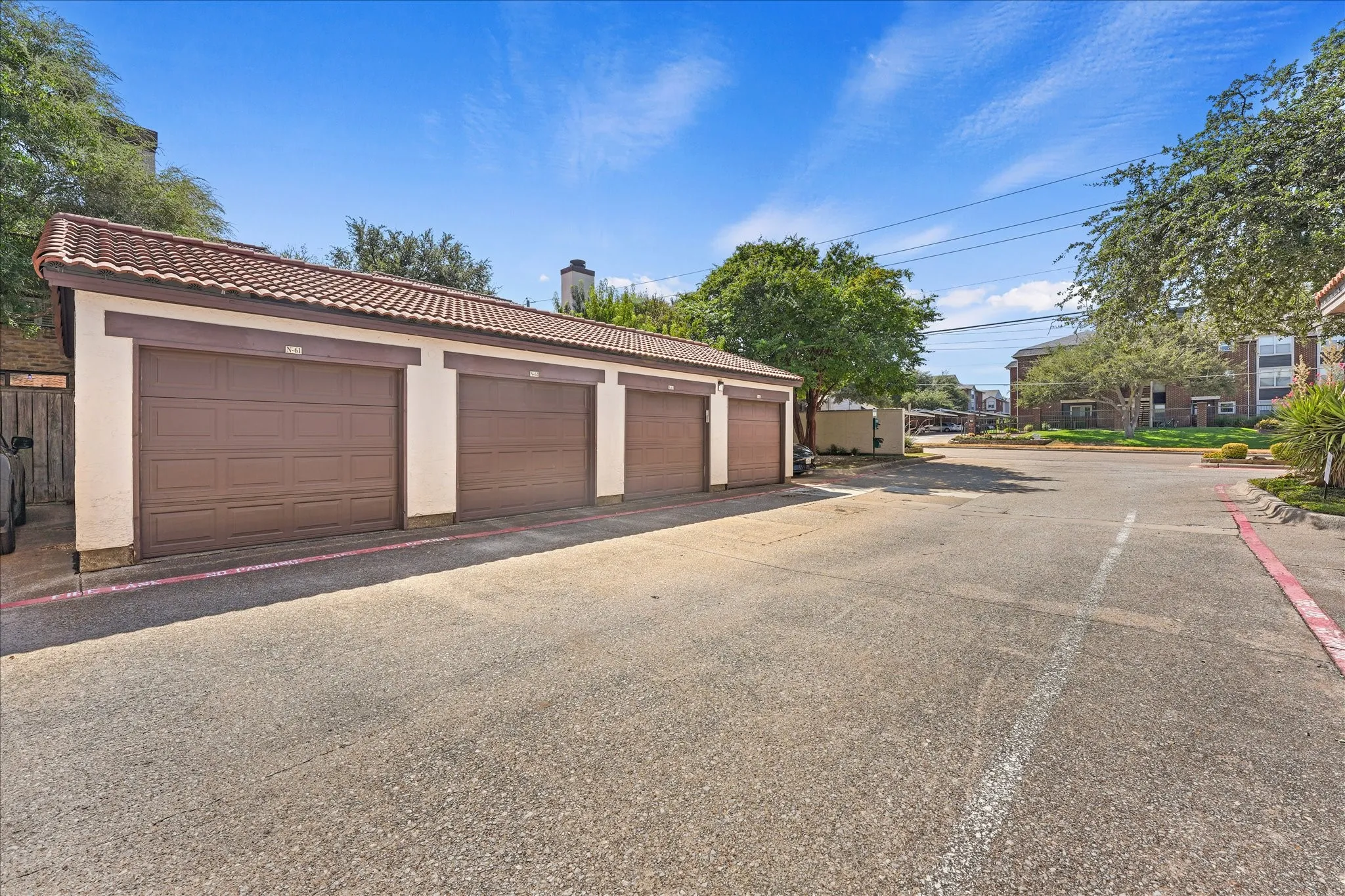 1-Car Garage