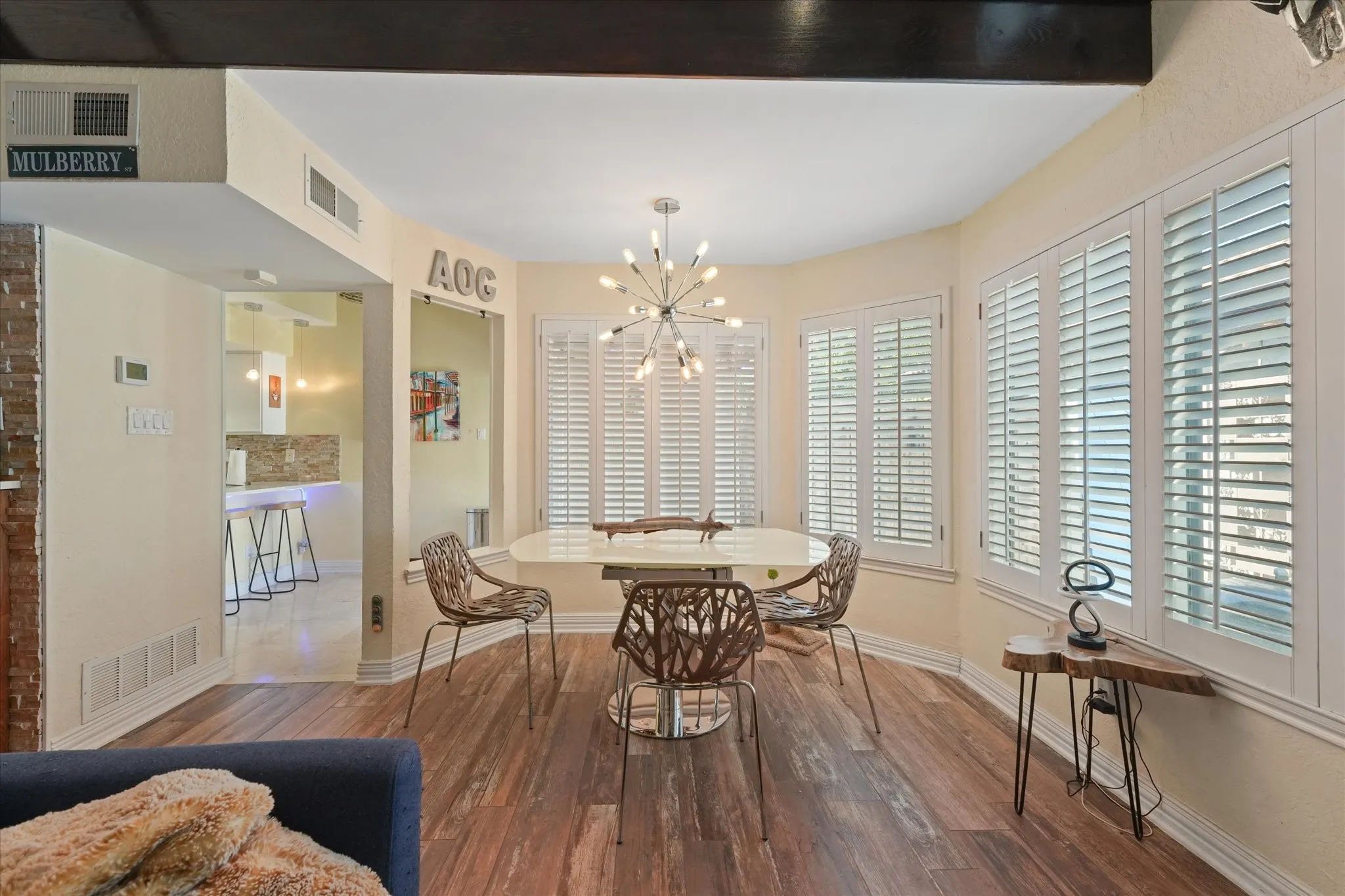 Condominium For Sale in Collin County , 18040 Midway Road 225, Dallas, Texas 75287, 2 Bedroom, 2 Bathroom, 1 Garage spaces, 1,442 Sqft, built in 1984, mls#21392758, Real Estate Agent in Dallas, Homes For Sale in Collin county, Homes For Sale in Dallas, Realtor in Dallas Texas, Real Estate Brokerage Independent Realty Texas, Luminita Cordes Realtor