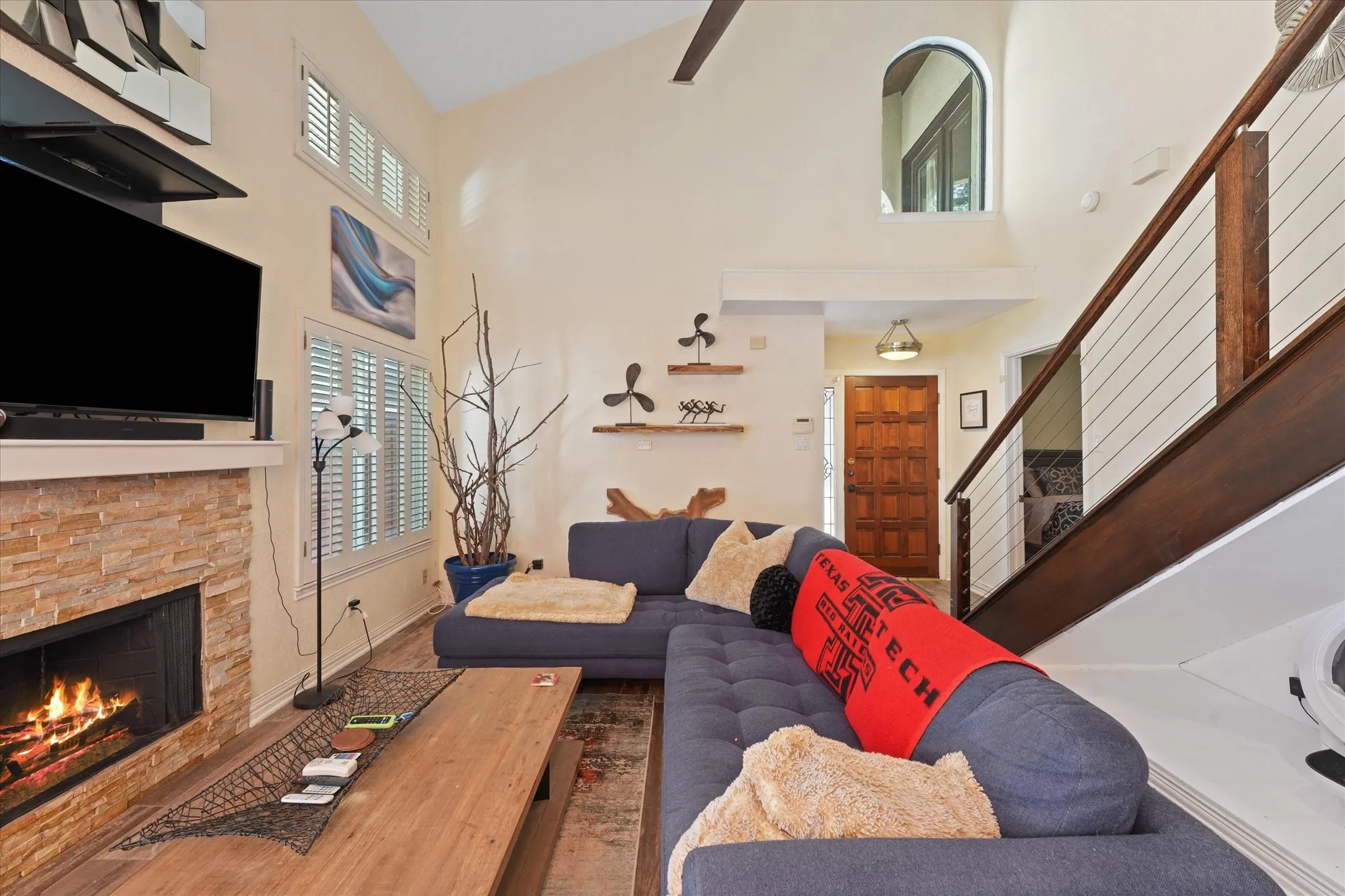 Condominium For Sale in Collin County , 18040 Midway Road 225, Dallas, Texas 75287, 2 Bedroom, 2 Bathroom, 1 Garage spaces, 1,442 Sqft, built in 1984, mls#21392758, Real Estate Agent in Dallas, Homes For Sale in Collin county, Homes For Sale in Dallas, Realtor in Dallas Texas, Real Estate Brokerage Independent Realty Texas, Luminita Cordes Realtor