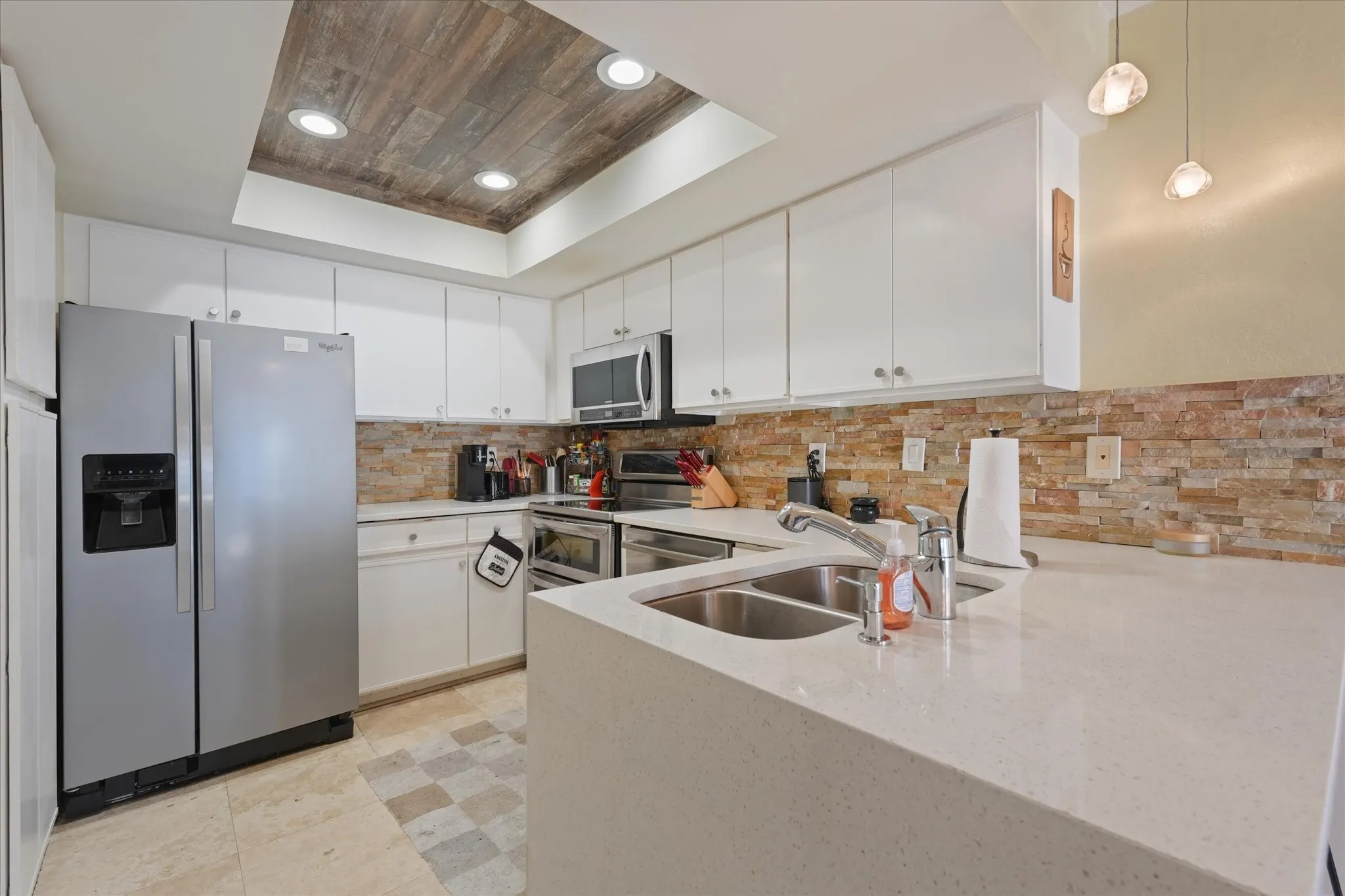 Condominium For Sale in Collin County , 18040 Midway Road 225, Dallas, Texas 75287, 2 Bedroom, 2 Bathroom, 1 Garage spaces, 1,442 Sqft, built in 1984, mls#21392758, Real Estate Agent in Dallas, Homes For Sale in Collin county, Homes For Sale in Dallas, Realtor in Dallas Texas, Real Estate Brokerage Independent Realty Texas, Luminita Cordes Realtor