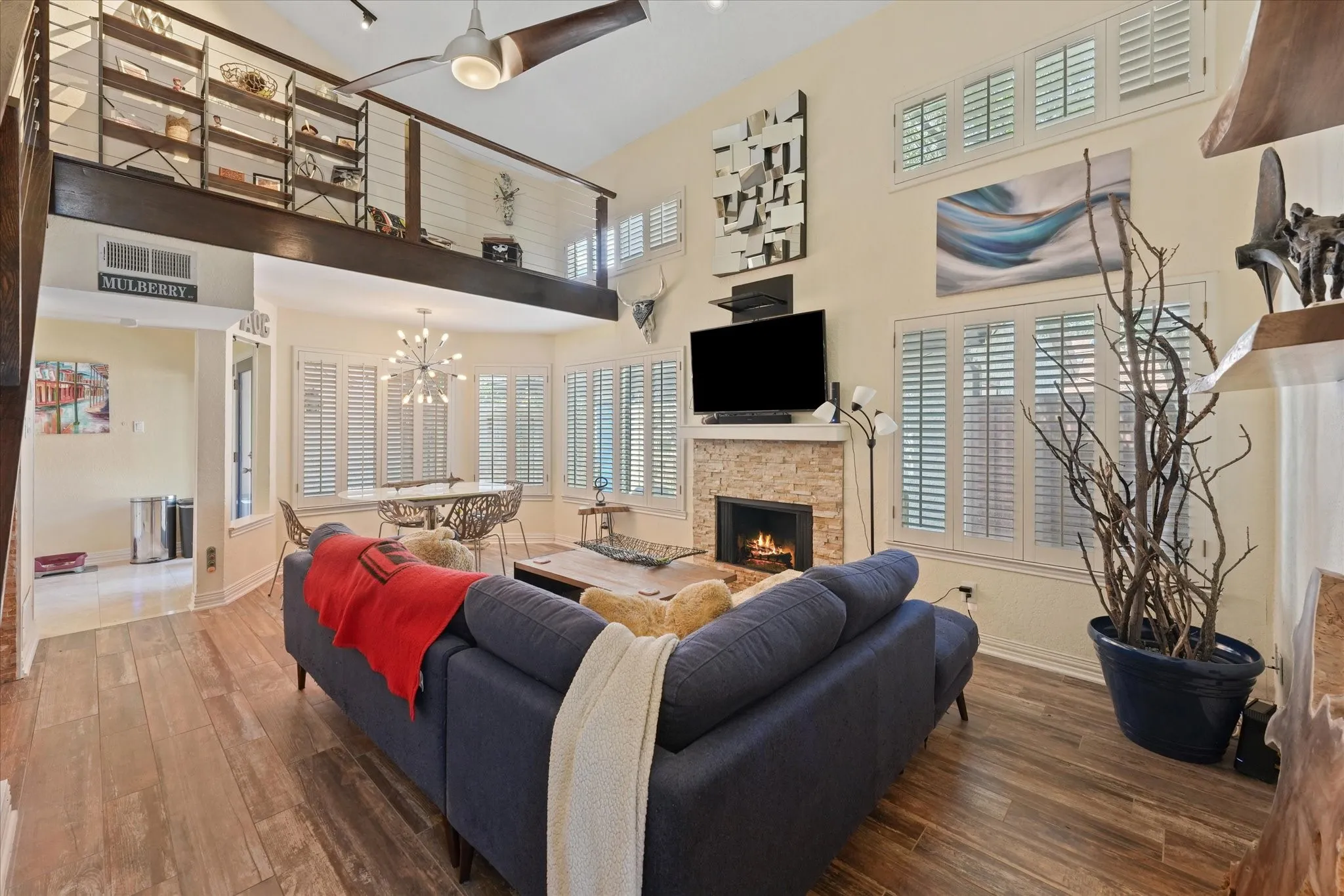Condominium For Sale in Collin County , 18040 Midway Road 225, Dallas, Texas 75287, 2 Bedroom, 2 Bathroom, 1 Garage spaces, 1,442 Sqft, built in 1984, mls#21392758, Real Estate Agent in Dallas, Homes For Sale in Collin county, Homes For Sale in Dallas, Realtor in Dallas Texas, Real Estate Brokerage Independent Realty Texas, Luminita Cordes Realtor