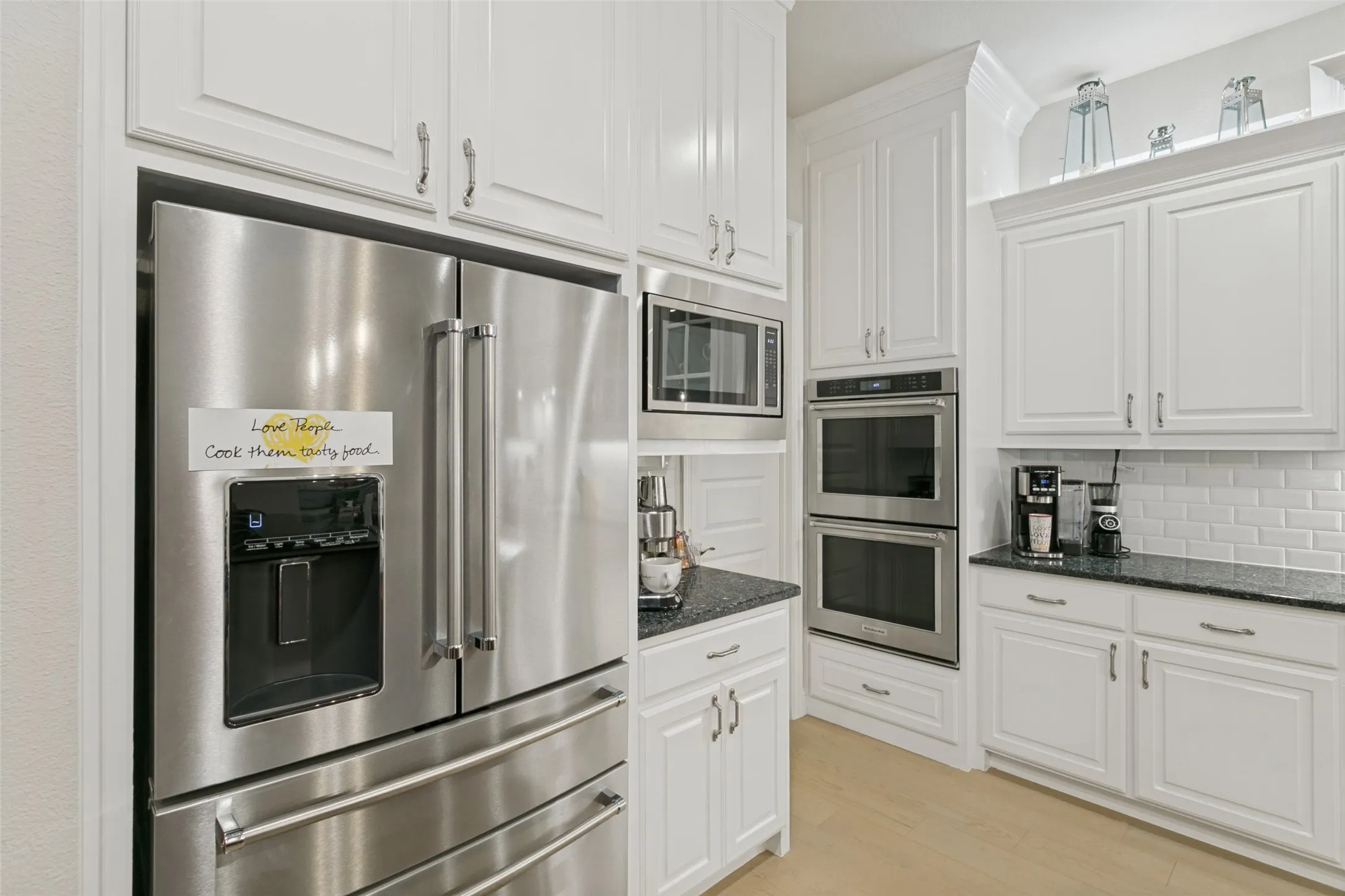 Single Family Residence For Sale in Parker County , 14356 Walsh Avenue, Fort Worth, Texas 76008, 3 Bedroom, 4 Bathroom, 3 Garage spaces, 3,418 Sqft, built in 2021, mls#21393813, Real Estate Agent in Fort Worth, Homes For Sale in Parker county, Homes For Sale in Fort Worth, Realtor in Fort Worth Texas, Real Estate Brokerage Independent Realty Texas, Luminita Cordes Realtor