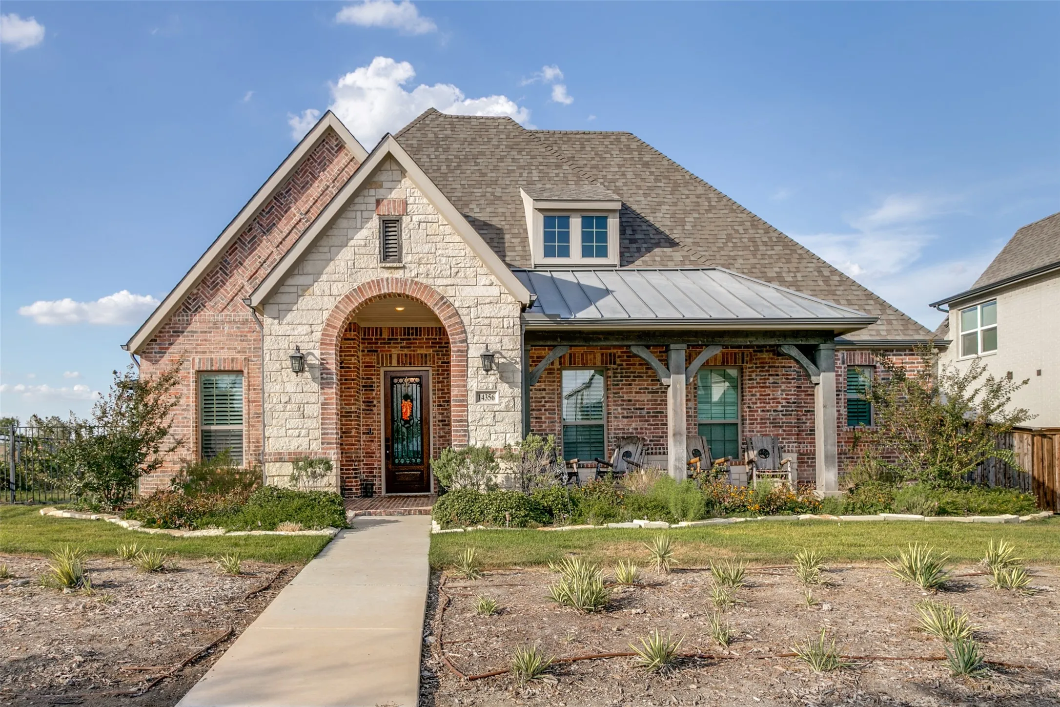 Single Family Residence For Sale