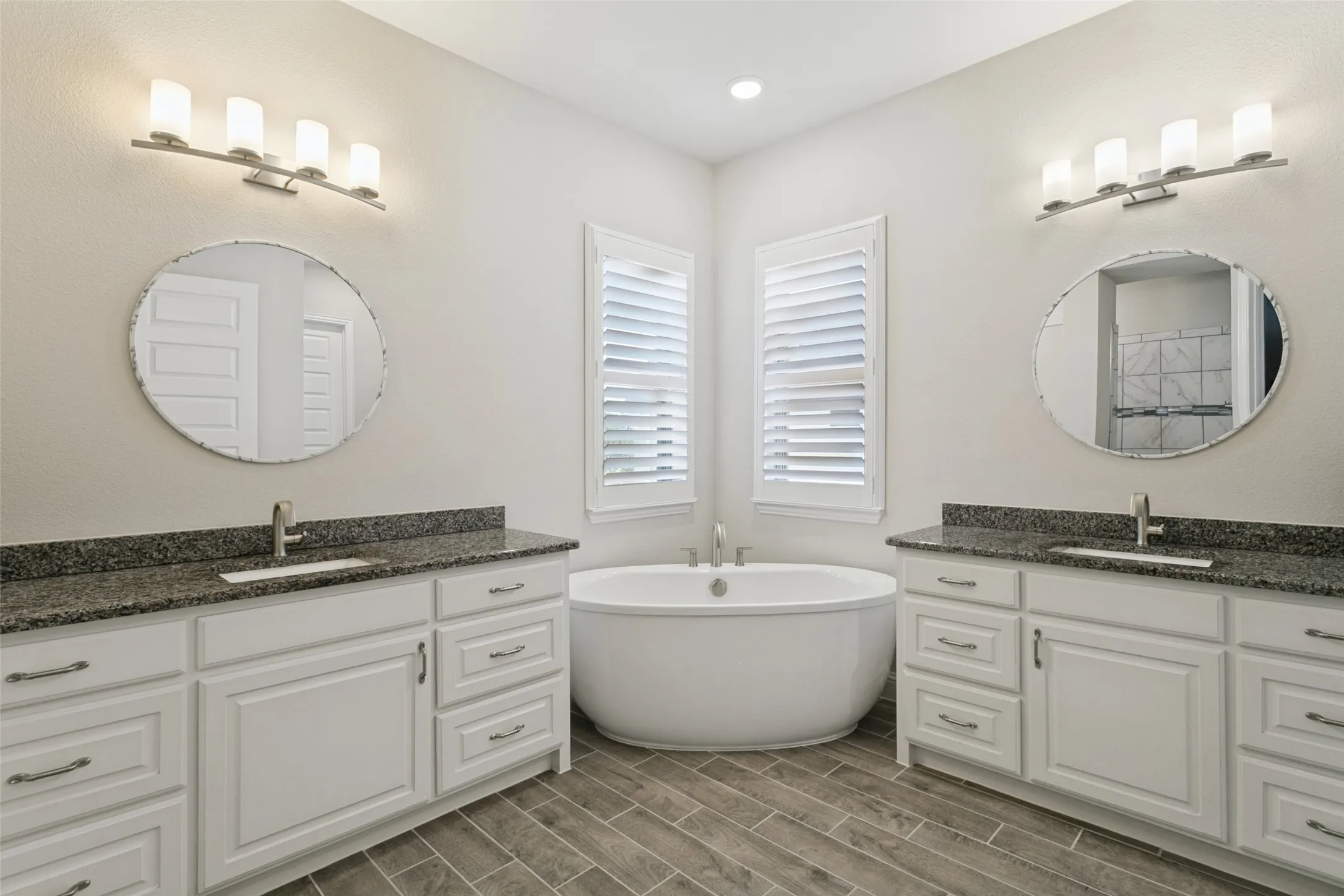 Single Family Residence For Sale in Parker County , 14356 Walsh Avenue, Fort Worth, Texas 76008, 3 Bedroom, 4 Bathroom, 3 Garage spaces, 3,418 Sqft, built in 2021, mls#21393813, Real Estate Agent in Fort Worth, Homes For Sale in Parker county, Homes For Sale in Fort Worth, Realtor in Fort Worth Texas, Real Estate Brokerage Independent Realty Texas, Luminita Cordes Realtor