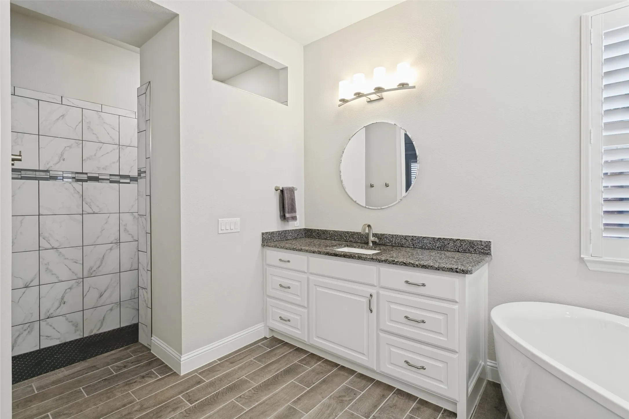Single Family Residence For Sale in Parker County , 14356 Walsh Avenue, Fort Worth, Texas 76008, 3 Bedroom, 4 Bathroom, 3 Garage spaces, 3,418 Sqft, built in 2021, mls#21393813, Real Estate Agent in Fort Worth, Homes For Sale in Parker county, Homes For Sale in Fort Worth, Realtor in Fort Worth Texas, Real Estate Brokerage Independent Realty Texas, Luminita Cordes Realtor
