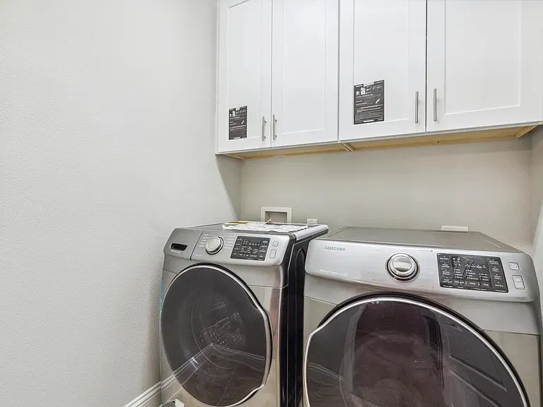 Townhouse For Rent in Collin County , 4820 Pasadena Drive, Plano, Texas 75024, 3 Bedroom, 3 Bathroom, 2 Garage spaces, 1,953 Sqft, built in 2016, mls#21394179, Real Estate Agent in Plano, Homes For Rent in Collin county, Homes For Rent in Plano, Realtor in Plano Texas, Real Estate Brokerage Independent Realty Texas, Luminita Cordes Realtor