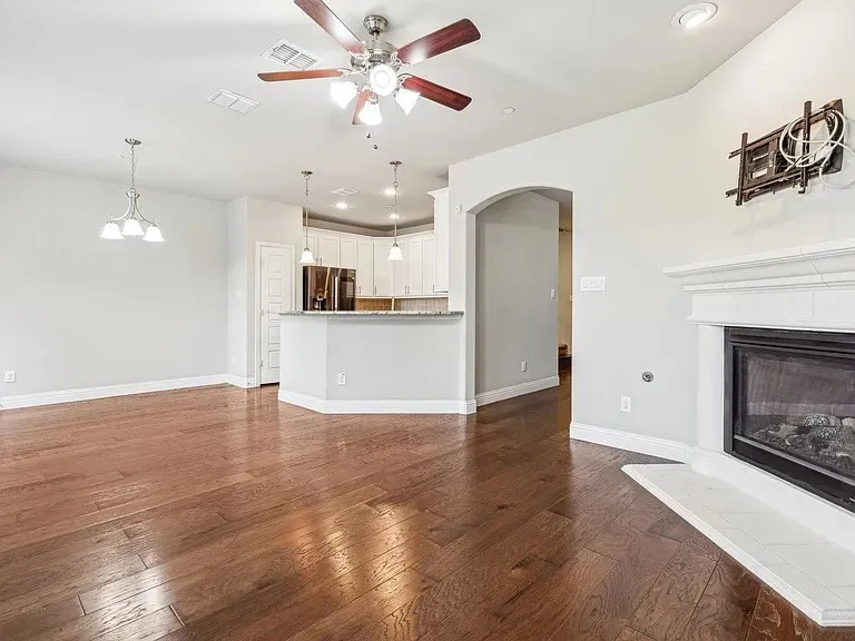 Townhouse For Rent in Collin County , 4820 Pasadena Drive, Plano, Texas 75024, 3 Bedroom, 3 Bathroom, 2 Garage spaces, 1,953 Sqft, built in 2016, mls#21394179, Real Estate Agent in Plano, Homes For Rent in Collin county, Homes For Rent in Plano, Realtor in Plano Texas, Real Estate Brokerage Independent Realty Texas, Luminita Cordes Realtor