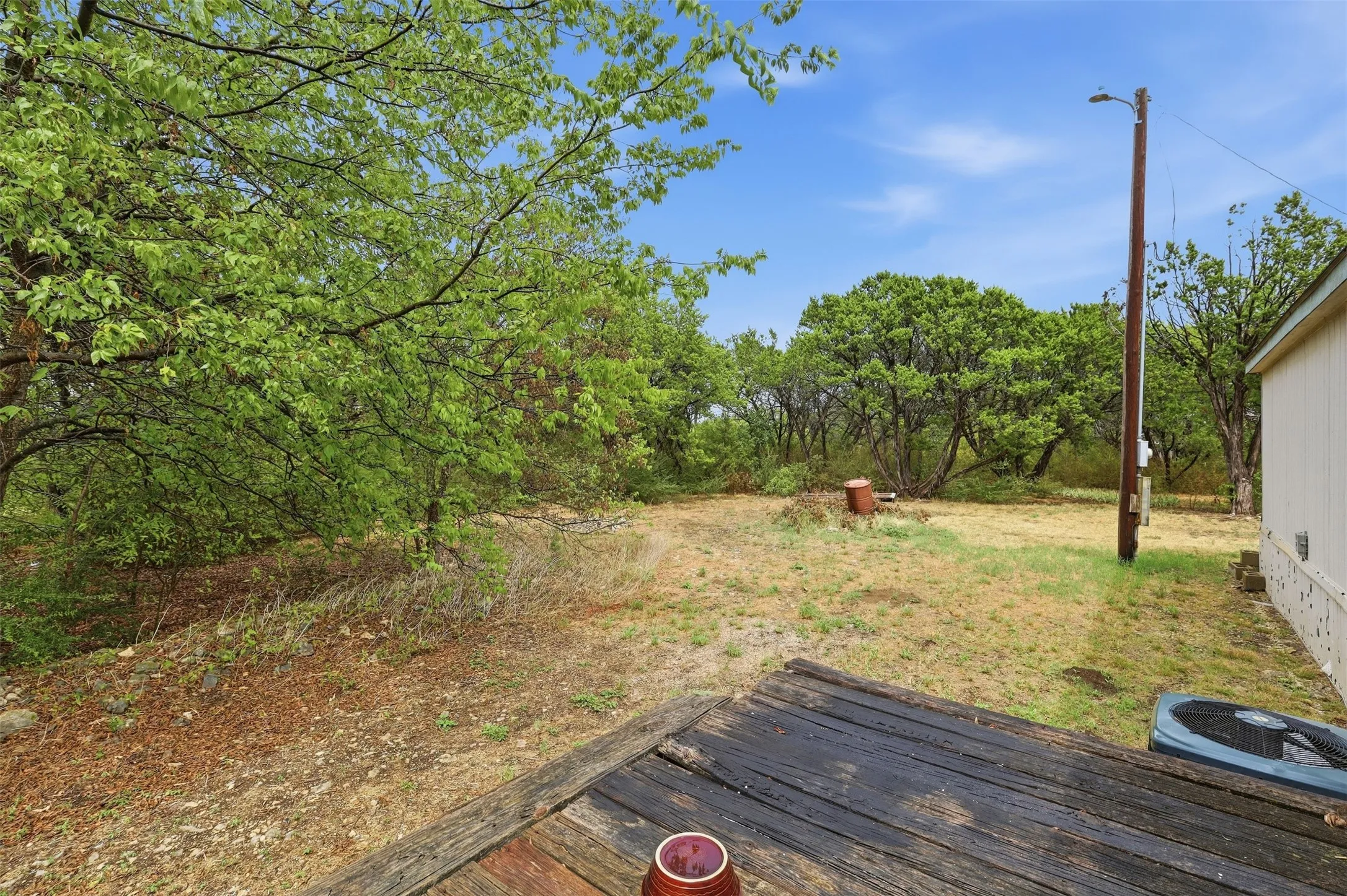 Manufactured Home For Sale in Johnson County , 900 Cedar Break Court, Cleburne, Texas 76033, 2 Bedroom, 2 Bathroom, Garage spaces, 1,344 Sqft, built in 1998, mls#21393103, Real Estate Agent in Cleburne, Homes For Sale in Johnson county, Homes For Sale in Cleburne, Realtor in Cleburne Texas, Real Estate Brokerage Independent Realty Texas, Luminita Cordes Realtor