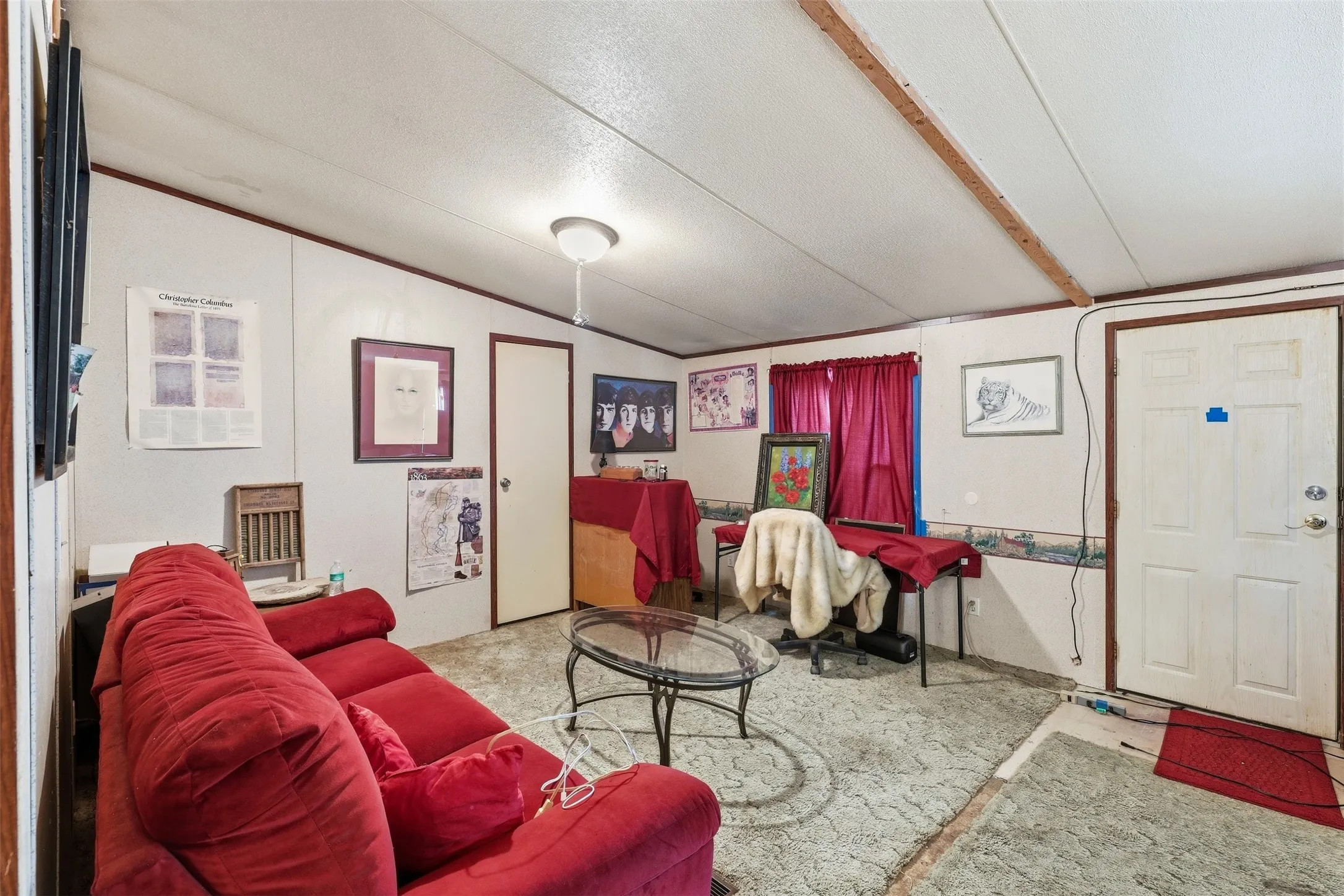 Manufactured Home For Sale in Johnson County , 900 Cedar Break Court, Cleburne, Texas 76033, 2 Bedroom, 2 Bathroom, Garage spaces, 1,344 Sqft, built in 1998, mls#21393103, Real Estate Agent in Cleburne, Homes For Sale in Johnson county, Homes For Sale in Cleburne, Realtor in Cleburne Texas, Real Estate Brokerage Independent Realty Texas, Luminita Cordes Realtor