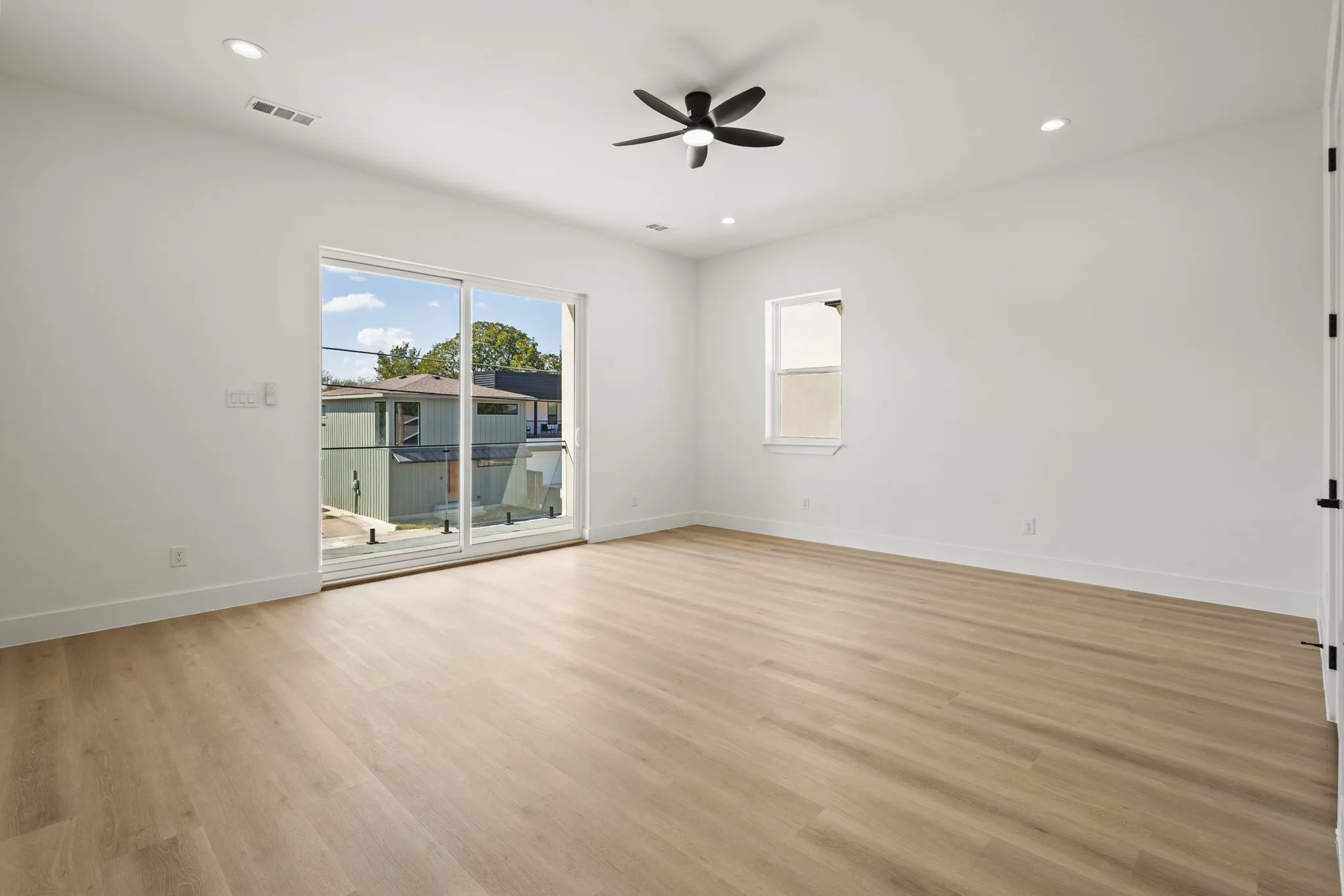Single Family Residence For Sale in Dallas County , 1503 Dennison Street, Dallas, Texas 75212, 5 Bedroom, 4 Bathroom, 2 Garage spaces, 3,545 Sqft, built in 2026, mls#21394022, Real Estate Agent in Dallas, Homes For Sale in Dallas county, Homes For Sale in Dallas, Realtor in Dallas Texas, Real Estate Brokerage Independent Realty Texas, Luminita Cordes Realtor