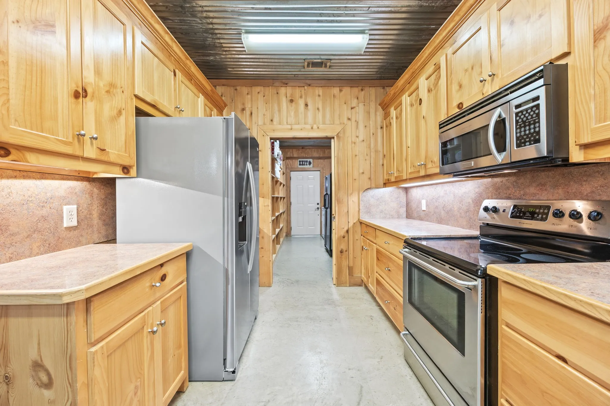 Single Family Residence For Sale in Hunt County , 9621 County Road 2440, Royse City, Texas 75189, 2 Bedroom, 2 Bathroom, Garage spaces, 2,000 Sqft, built in 2006, mls#21362845, Real Estate Agent in Royse City, Homes For Sale in Hunt county, Homes For Sale in Royse City, Realtor in Royse City Texas, Real Estate Brokerage Independent Realty Texas, Luminita Cordes Realtor