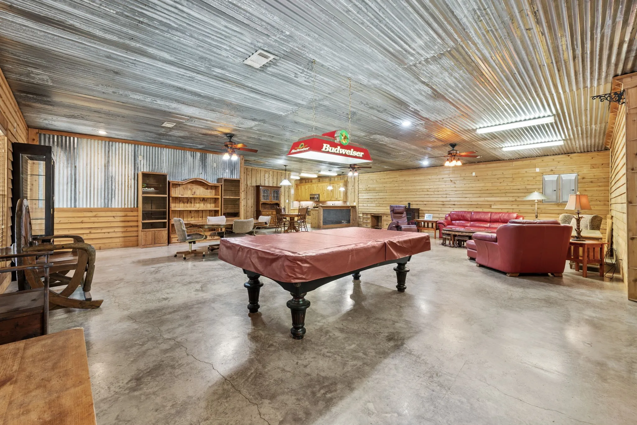 Single Family Residence For Sale in Hunt County , 9621 County Road 2440, Royse City, Texas 75189, 2 Bedroom, 2 Bathroom, Garage spaces, 2,000 Sqft, built in 2006, mls#21362845, Real Estate Agent in Royse City, Homes For Sale in Hunt county, Homes For Sale in Royse City, Realtor in Royse City Texas, Real Estate Brokerage Independent Realty Texas, Luminita Cordes Realtor