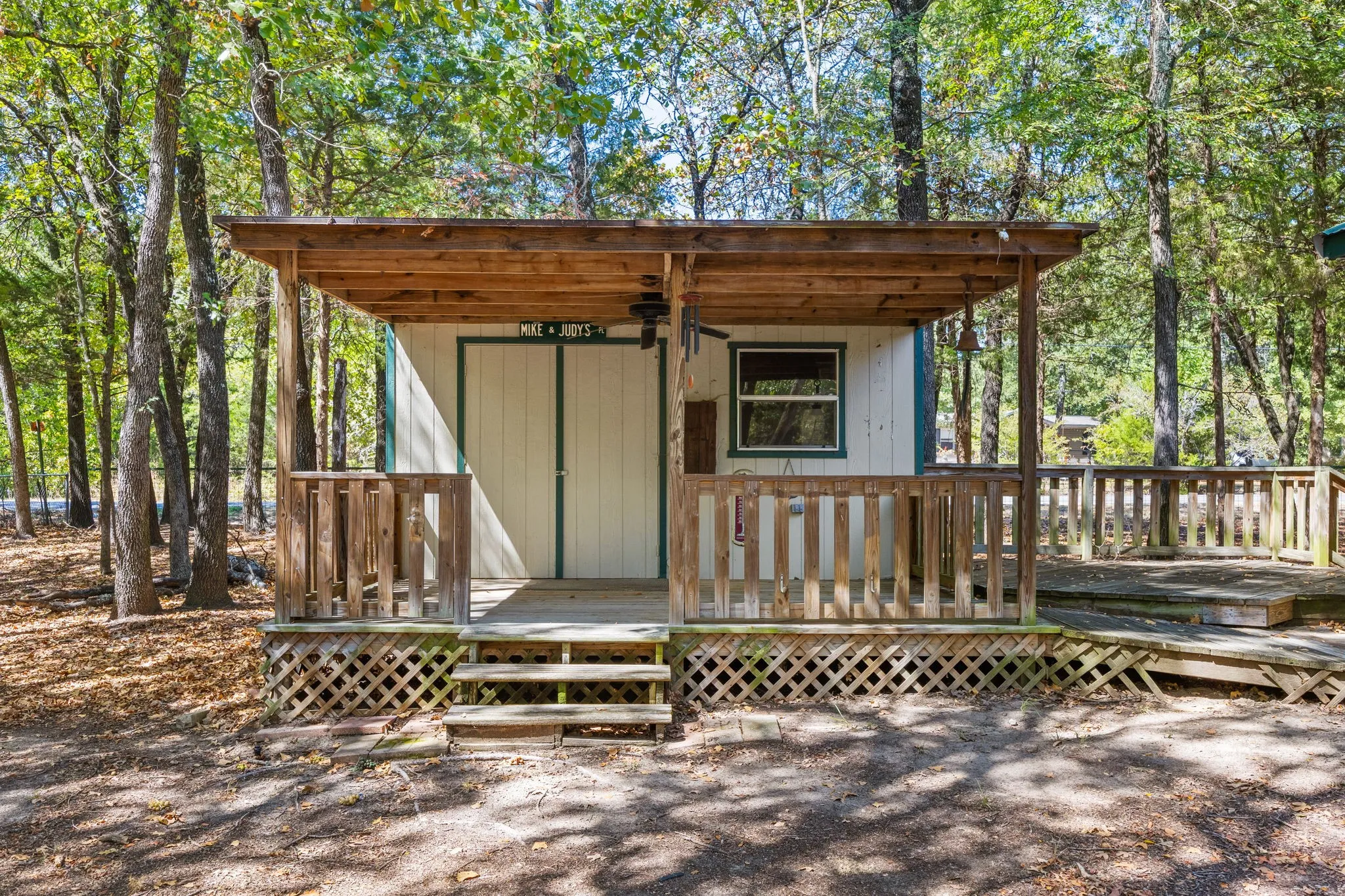 Single Family Residence For Sale in Hunt County , 9621 County Road 2440, Royse City, Texas 75189, 2 Bedroom, 2 Bathroom, Garage spaces, 2,000 Sqft, built in 2006, mls#21362845, Real Estate Agent in Royse City, Homes For Sale in Hunt county, Homes For Sale in Royse City, Realtor in Royse City Texas, Real Estate Brokerage Independent Realty Texas, Luminita Cordes Realtor