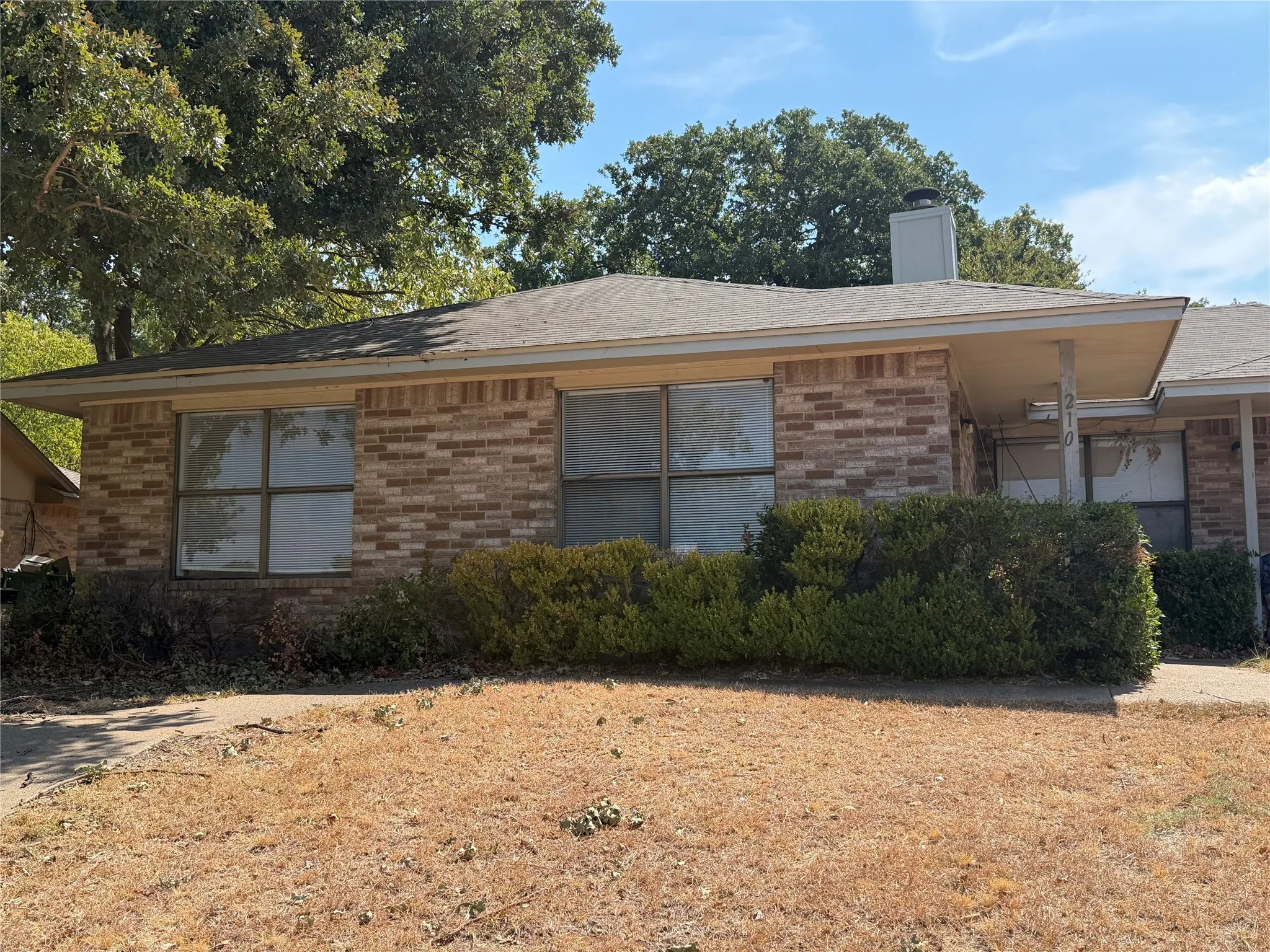 Duplex For Rent