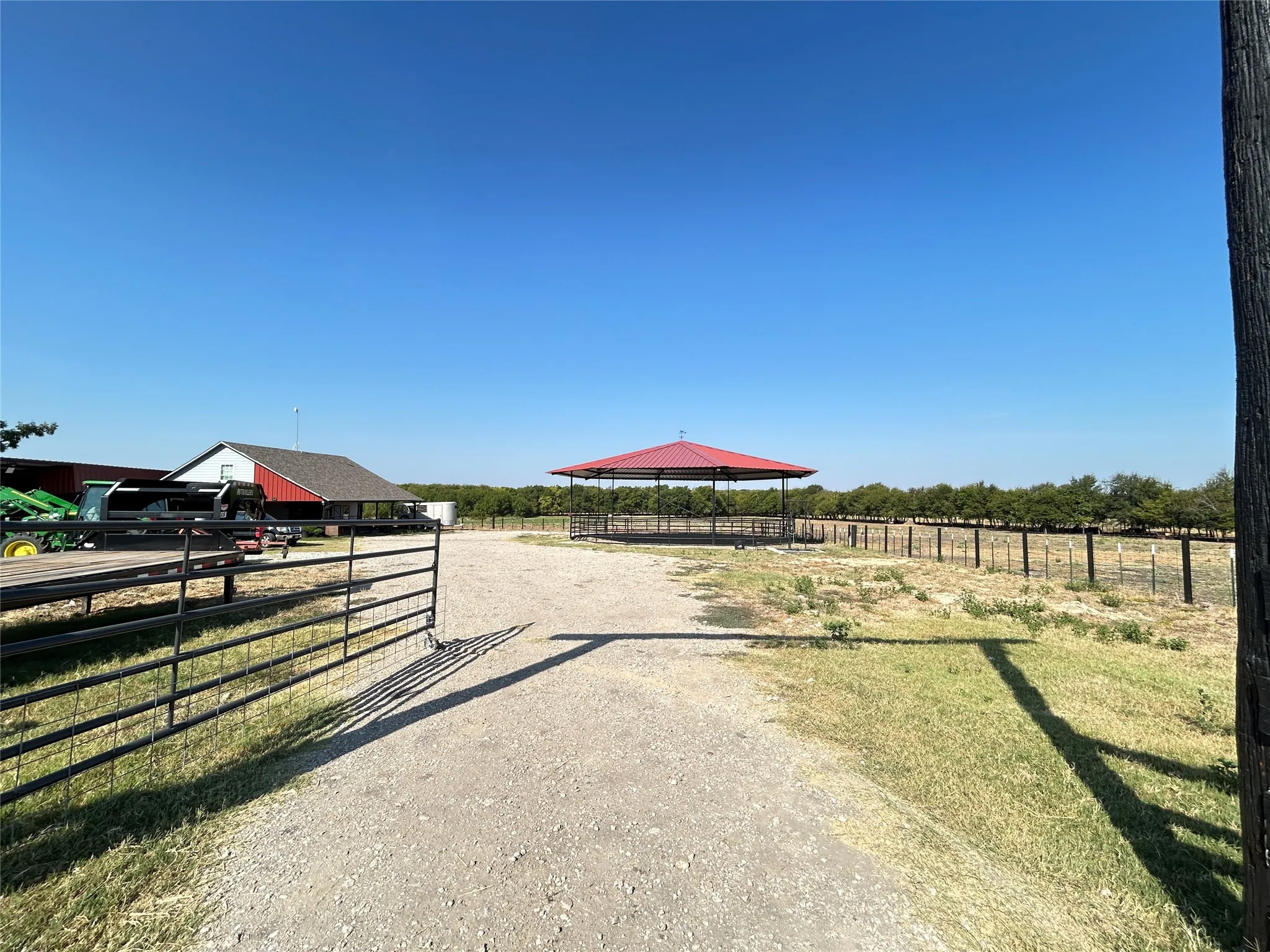 Ranch For Sale in Hunt County , 7580 County Road 4807, Ladonia, Texas 75449, 0, 0, Garage spaces, 0 Sqft, built in 0, mls#21394033, Real Estate Agent in Ladonia, Homes For Sale in Hunt county, Homes For Sale in Ladonia, Realtor in Ladonia Texas, Real Estate Brokerage Independent Realty Texas, Luminita Cordes Realtor