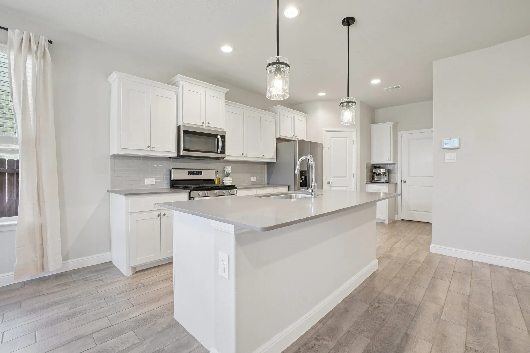 Single Family Residence For Rent in Tarrant County , 14005 Medusa Drive, Haslet, Texas 76052, 4 Bedroom, 2 Bathroom, 2 Garage spaces, 1,816 Sqft, built in 2024, mls#21394250, Real Estate Agent in Haslet, Homes For Rent in Tarrant county, Homes For Rent in Haslet, Realtor in Haslet Texas, Real Estate Brokerage Independent Realty Texas, Luminita Cordes Realtor