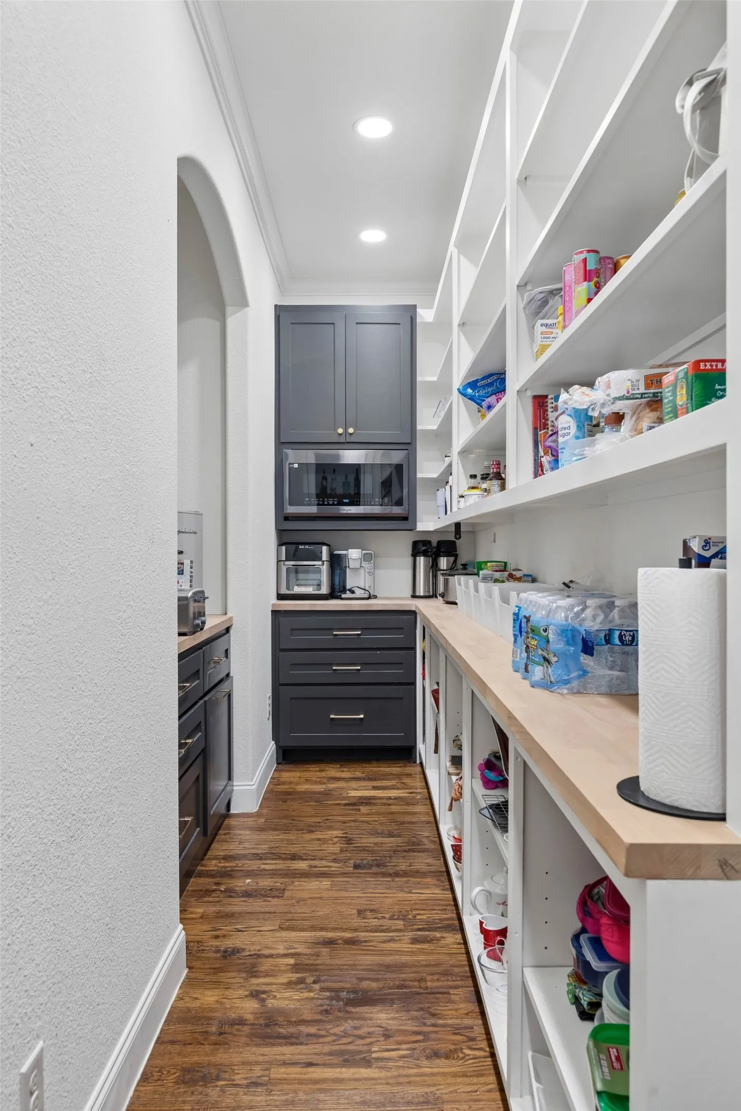 Single Family Residence For Rent in Denton County , 3409 Dunbar Court, The Colony, Texas 75056, 5 Bedroom, 5 Bathroom, 2 Garage spaces, 4,349 Sqft, built in 2014, mls#21394302, Real Estate Agent in The Colony, Homes For Rent in Denton county, Homes For Rent in The Colony, Realtor in The Colony Texas, Real Estate Brokerage Independent Realty Texas, Luminita Cordes Realtor