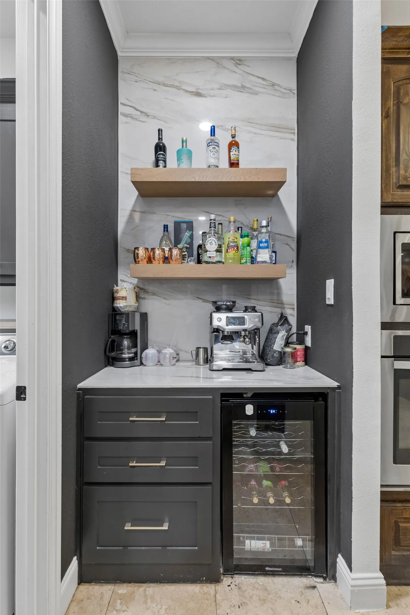 Single Family Residence For Rent in Denton County , 3409 Dunbar Court, The Colony, Texas 75056, 5 Bedroom, 5 Bathroom, 2 Garage spaces, 4,349 Sqft, built in 2014, mls#21394302, Real Estate Agent in The Colony, Homes For Rent in Denton county, Homes For Rent in The Colony, Realtor in The Colony Texas, Real Estate Brokerage Independent Realty Texas, Luminita Cordes Realtor
