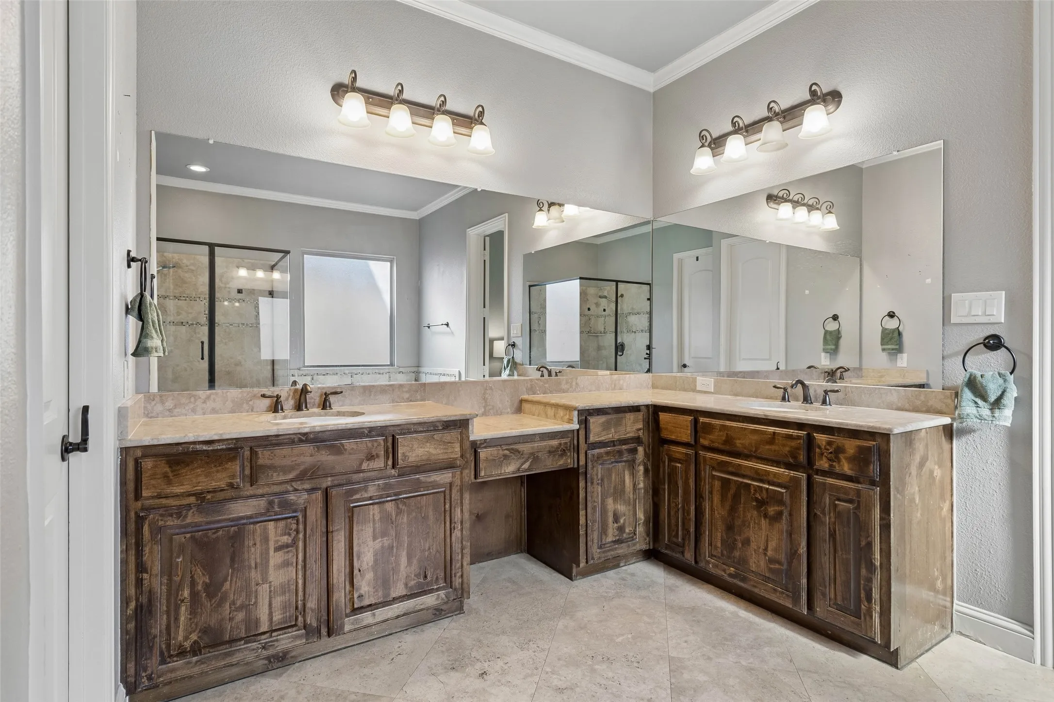 Single Family Residence For Rent in Denton County , 3409 Dunbar Court, The Colony, Texas 75056, 5 Bedroom, 5 Bathroom, 2 Garage spaces, 4,349 Sqft, built in 2014, mls#21394302, Real Estate Agent in The Colony, Homes For Rent in Denton county, Homes For Rent in The Colony, Realtor in The Colony Texas, Real Estate Brokerage Independent Realty Texas, Luminita Cordes Realtor