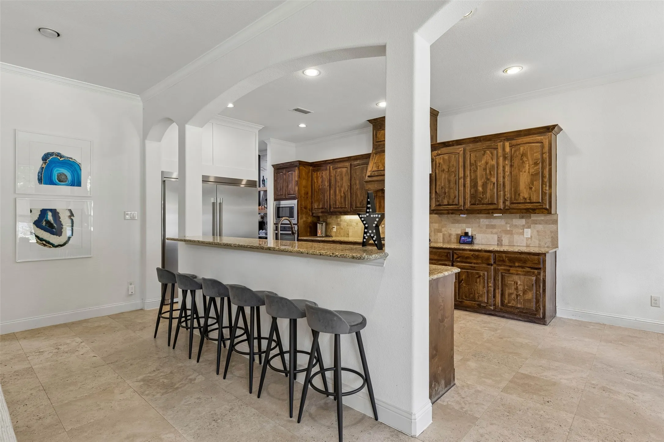 Single Family Residence For Rent in Denton County , 3409 Dunbar Court, The Colony, Texas 75056, 5 Bedroom, 5 Bathroom, 2 Garage spaces, 4,349 Sqft, built in 2014, mls#21394302, Real Estate Agent in The Colony, Homes For Rent in Denton county, Homes For Rent in The Colony, Realtor in The Colony Texas, Real Estate Brokerage Independent Realty Texas, Luminita Cordes Realtor