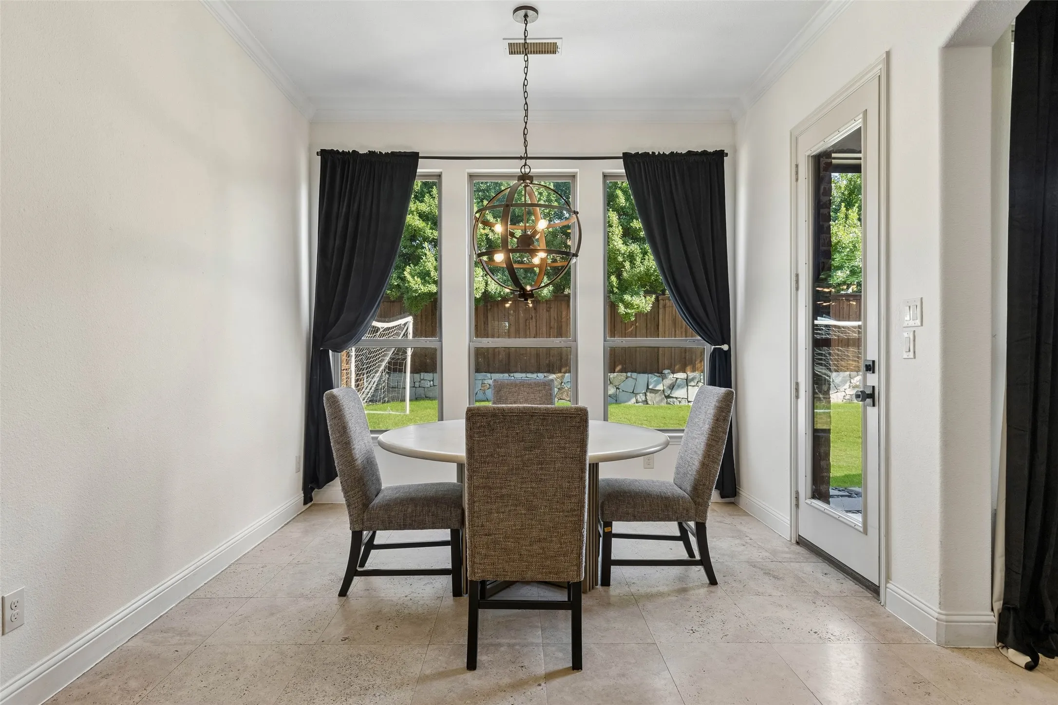 Single Family Residence For Rent in Denton County , 3409 Dunbar Court, The Colony, Texas 75056, 5 Bedroom, 5 Bathroom, 2 Garage spaces, 4,349 Sqft, built in 2014, mls#21394302, Real Estate Agent in The Colony, Homes For Rent in Denton county, Homes For Rent in The Colony, Realtor in The Colony Texas, Real Estate Brokerage Independent Realty Texas, Luminita Cordes Realtor