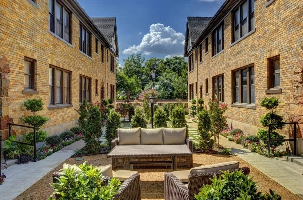 Apartment For Rent in Tarrant County , 2100 Forest Park Boulevard, Fort Worth, Texas 76110, 1 Bedroom, 1 Bathroom, Garage spaces, 13,984 Sqft, built in 1926, mls#21394324, Real Estate Agent in Fort Worth, Homes For Rent in Tarrant county, Homes For Rent in Fort Worth, Realtor in Fort Worth Texas, Real Estate Brokerage Independent Realty Texas, Luminita Cordes Realtor