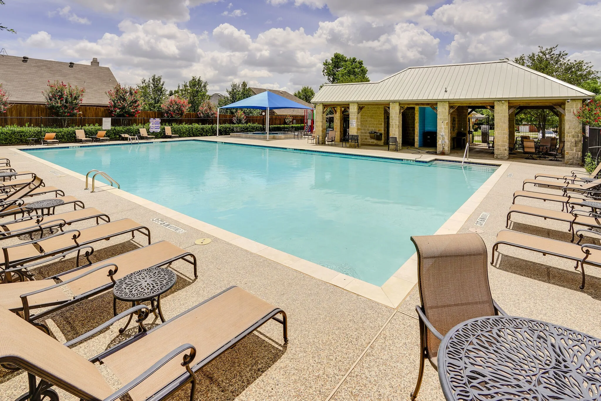 Single Family Residence For Rent in Denton County , 1901 Foxfield, Fort Worth, Texas 76247, 4 Bedroom, 2 Bathroom, 2 Garage spaces, 2,093 Sqft, built in 2007, mls#21394325, Real Estate Agent in Fort Worth, Homes For Rent in Denton county, Homes For Rent in Fort Worth, Realtor in Fort Worth Texas, Real Estate Brokerage Independent Realty Texas, Luminita Cordes Realtor
