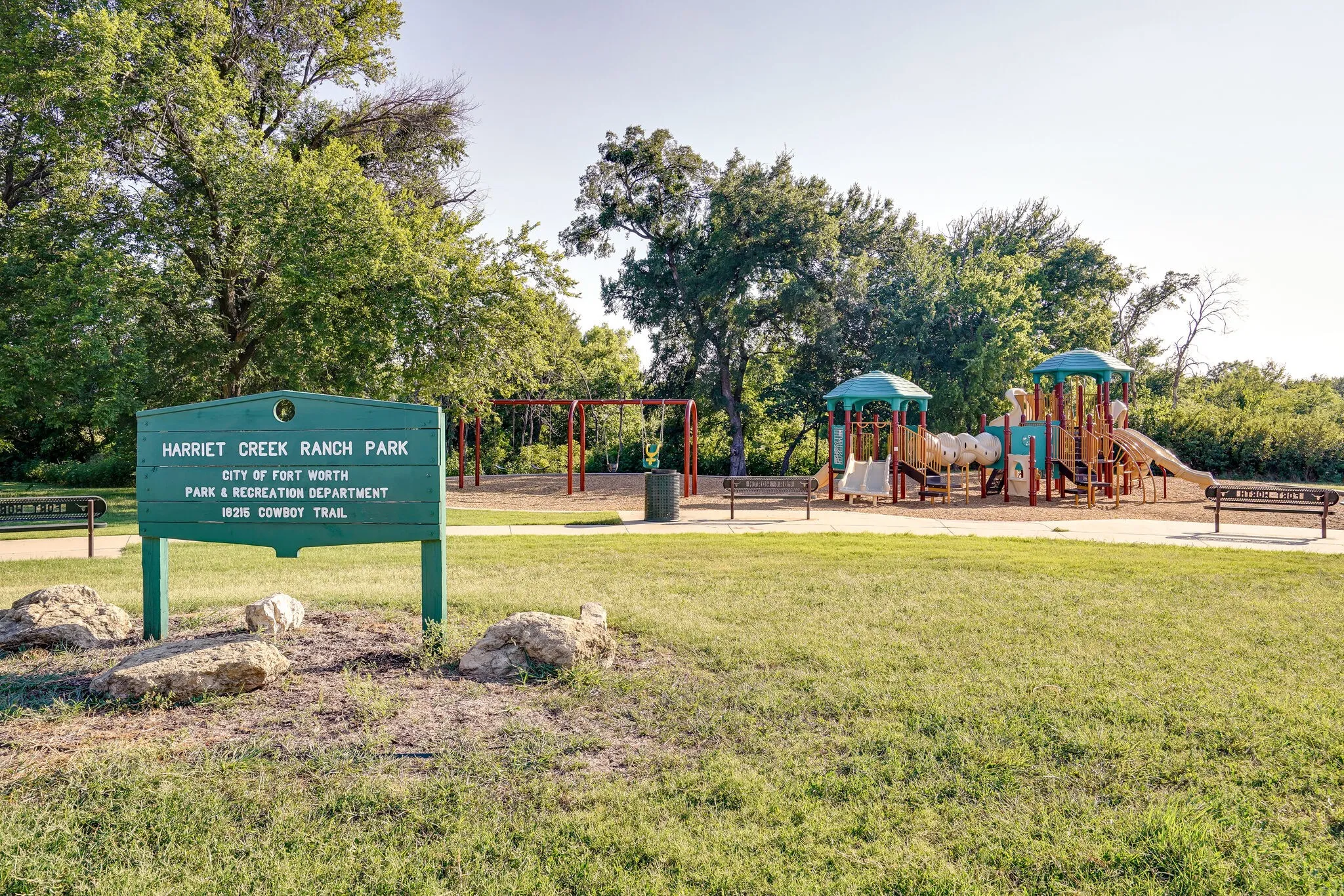 Single Family Residence For Rent in Denton County , 1901 Foxfield, Fort Worth, Texas 76247, 4 Bedroom, 2 Bathroom, 2 Garage spaces, 2,093 Sqft, built in 2007, mls#21394325, Real Estate Agent in Fort Worth, Homes For Rent in Denton county, Homes For Rent in Fort Worth, Realtor in Fort Worth Texas, Real Estate Brokerage Independent Realty Texas, Luminita Cordes Realtor