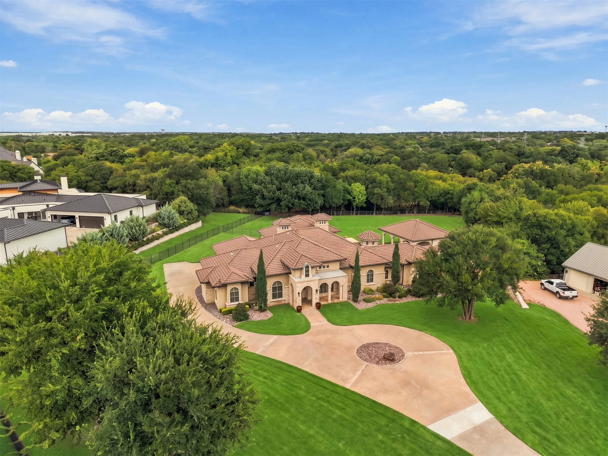 Single Family Residence For Sale in Tarrant County , 4908 Arbol Court, Benbrook, Texas 76126, 4 Bedroom, 7 Bathroom, 2 Garage spaces, 6,314 Sqft, built in 2013, mls#21380798, Real Estate Agent in Benbrook, Homes For Sale in Tarrant county, Homes For Sale in Benbrook, Realtor in Benbrook Texas, Real Estate Brokerage Independent Realty Texas, Luminita Cordes Realtor