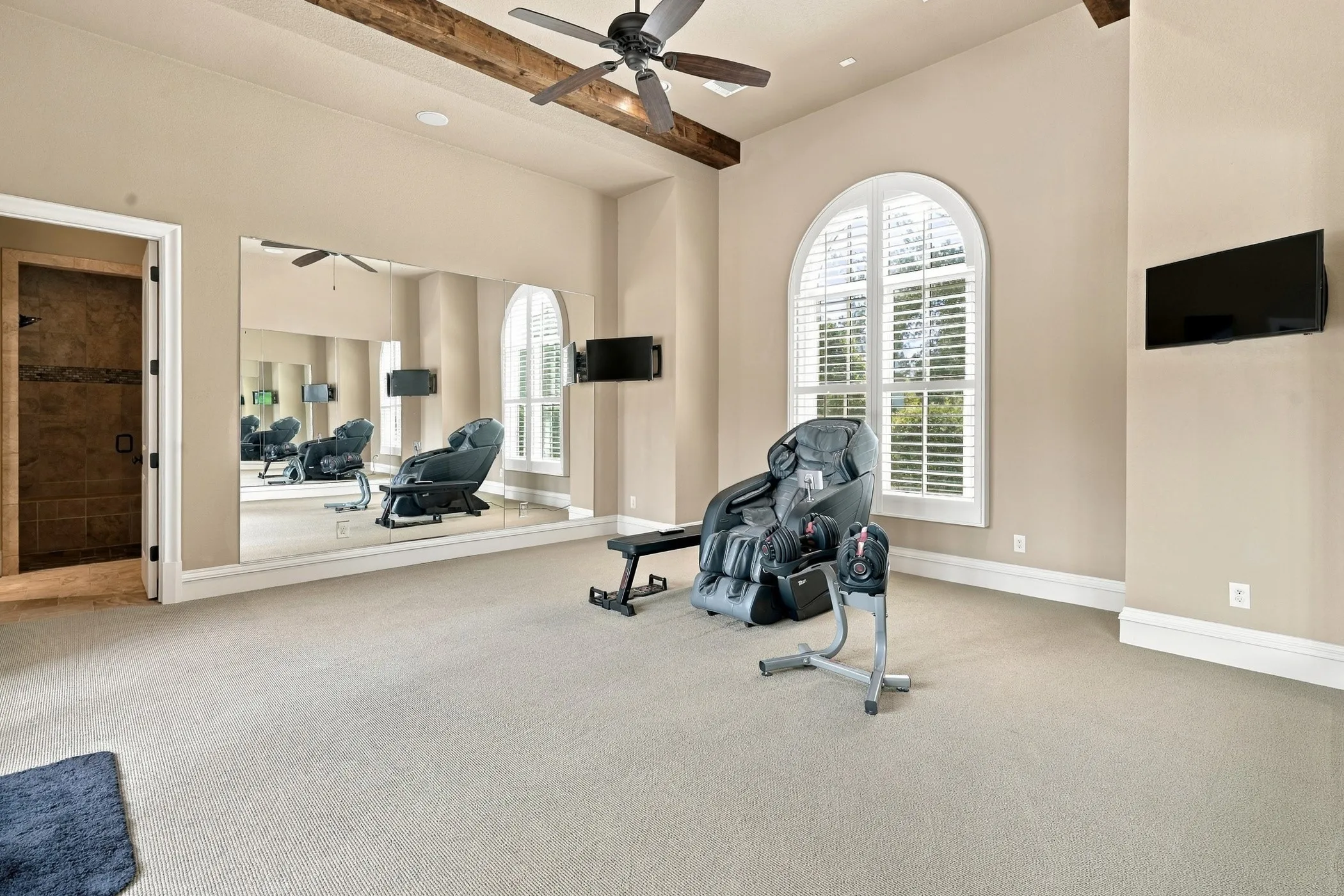 Single Family Residence For Sale in Tarrant County , 4908 Arbol Court, Benbrook, Texas 76126, 4 Bedroom, 7 Bathroom, 2 Garage spaces, 6,314 Sqft, built in 2013, mls#21380798, Real Estate Agent in Benbrook, Homes For Sale in Tarrant county, Homes For Sale in Benbrook, Realtor in Benbrook Texas, Real Estate Brokerage Independent Realty Texas, Luminita Cordes Realtor