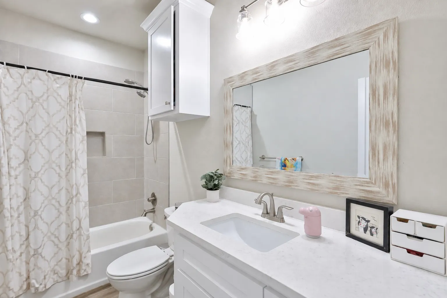 Single Family Residence For Sale in Taylor County , 123 Carriage Hills Parkway, Abilene, Texas 79602, 4 Bedroom, 2 Bathroom, 2 Garage spaces, 1,623 Sqft, built in 2019, mls#21394337, Real Estate Agent in Abilene, Homes For Sale in Taylor county, Homes For Sale in Abilene, Realtor in Abilene Texas, Real Estate Brokerage Independent Realty Texas, Luminita Cordes Realtor