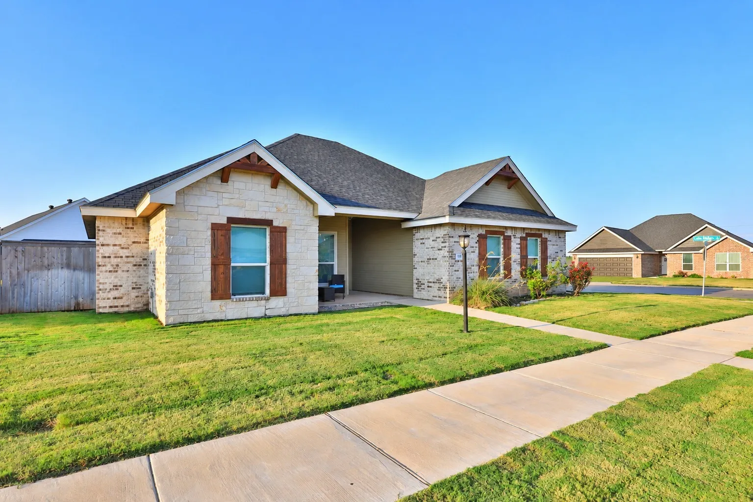 Single Family Residence For Sale in Taylor County , 123 Carriage Hills Parkway, Abilene, Texas 79602, 4 Bedroom, 2 Bathroom, 2 Garage spaces, 1,623 Sqft, built in 2019, mls#21394337, Real Estate Agent in Abilene, Homes For Sale in Taylor county, Homes For Sale in Abilene, Realtor in Abilene Texas, Real Estate Brokerage Independent Realty Texas, Luminita Cordes Realtor