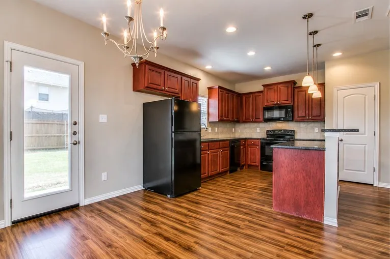 Duplex For Sale in Denton County , 4917-4919 Sanger Circle Drive, Sanger, Texas 76266, 6 Bedroom, 6 Bathroom, 4 Garage spaces, 0 Sqft, built in 2017, mls#21394131, Real Estate Agent in Sanger, Homes For Sale in Denton county, Homes For Sale in Sanger, Realtor in Sanger Texas, Real Estate Brokerage Independent Realty Texas, Luminita Cordes Realtor