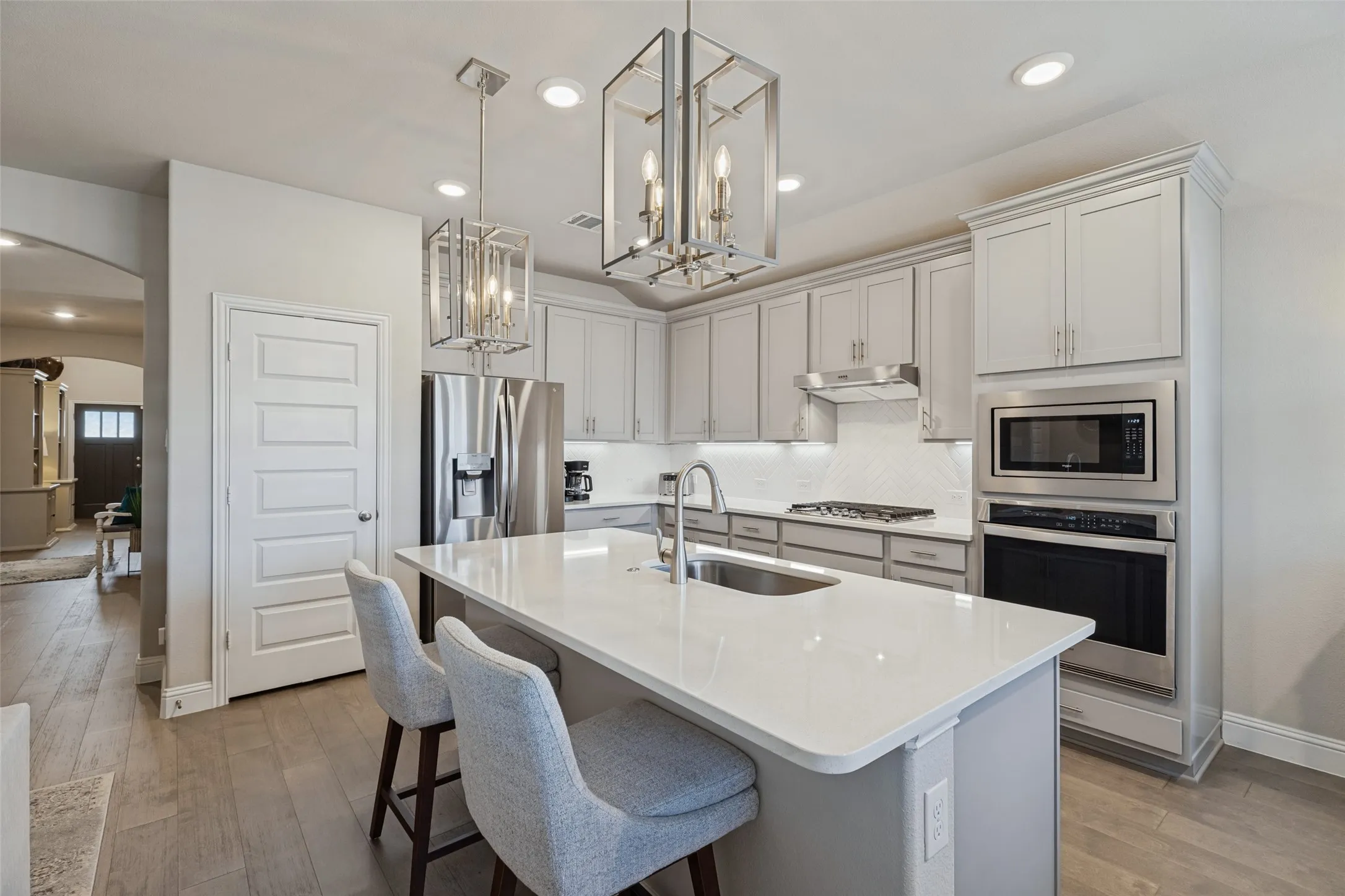 Single Family Residence For Sale in Collin County , 3216 Mountwell Drive, Mc Kinney, Texas 75071, 3 Bedroom, 2 Bathroom, 3 Garage spaces, 2,076 Sqft, built in 2021, mls#21392454, Real Estate Agent in Mc Kinney, Homes For Sale in Collin county, Homes For Sale in Mc Kinney, Realtor in Mc Kinney Texas, Real Estate Brokerage Independent Realty Texas, Luminita Cordes Realtor