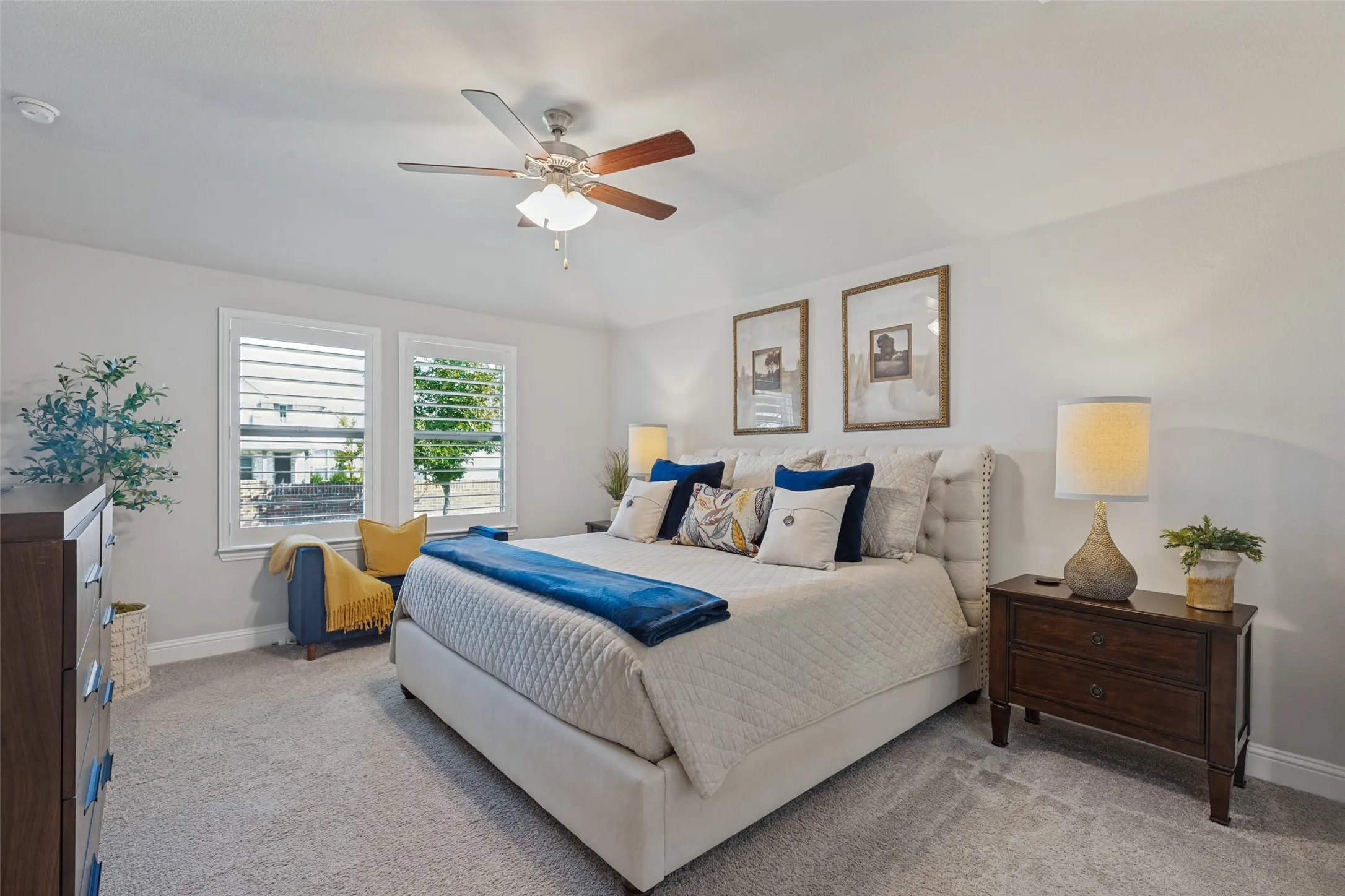 Single Family Residence For Sale in Collin County , 3216 Mountwell Drive, Mc Kinney, Texas 75071, 3 Bedroom, 2 Bathroom, 3 Garage spaces, 2,076 Sqft, built in 2021, mls#21392454, Real Estate Agent in Mc Kinney, Homes For Sale in Collin county, Homes For Sale in Mc Kinney, Realtor in Mc Kinney Texas, Real Estate Brokerage Independent Realty Texas, Luminita Cordes Realtor