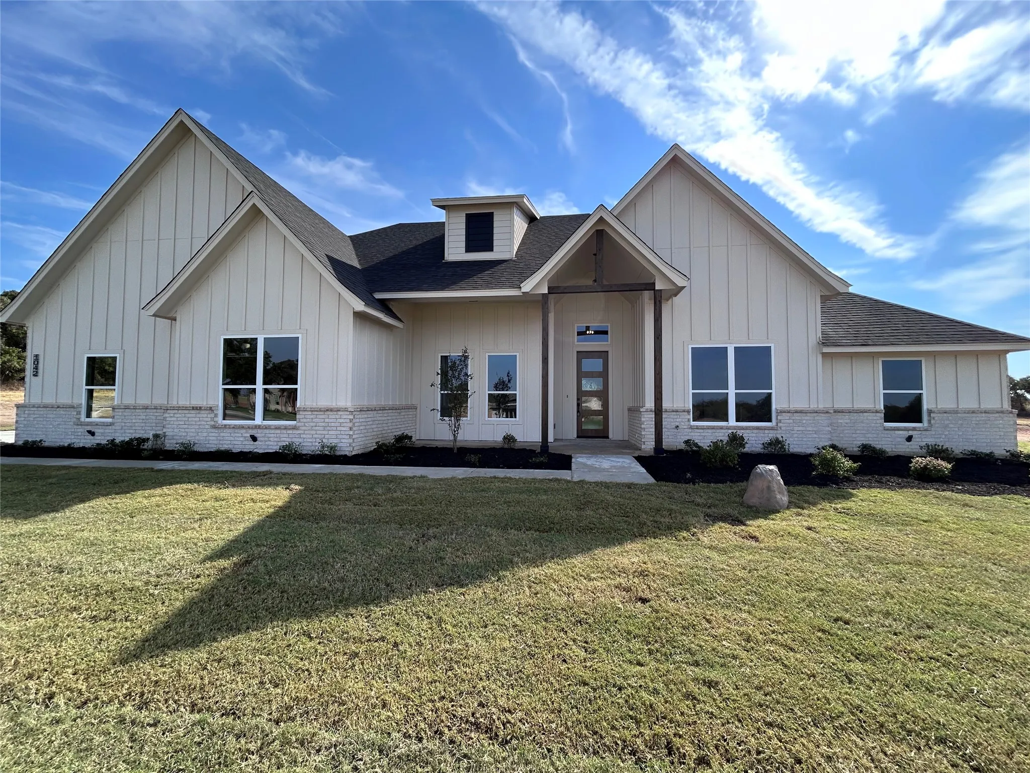 Single Family Residence For Sale