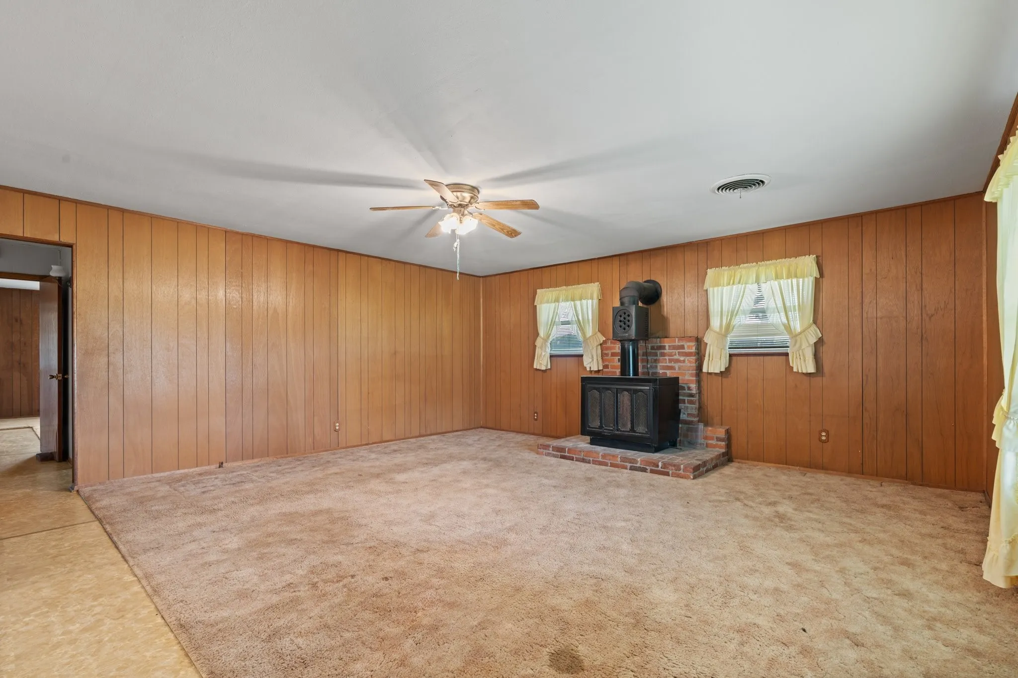 Improved Land For Sale in Johnson County , 3501 CR 312, Cleburne, Texas 76031, 0, 0, Garage spaces, 0 Sqft, built in 1975, mls#21394320, Real Estate Agent in Cleburne, Homes For Sale in Johnson county, Homes For Sale in Cleburne, Realtor in Cleburne Texas, Real Estate Brokerage Independent Realty Texas, Luminita Cordes Realtor