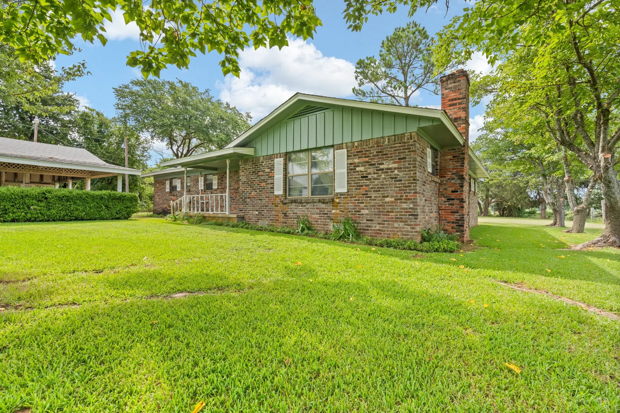 Improved Land For Sale in Johnson County , 3501 CR 312, Cleburne, Texas 76031, 0, 0, Garage spaces, 0 Sqft, built in 1975, mls#21394320, Real Estate Agent in Cleburne, Homes For Sale in Johnson county, Homes For Sale in Cleburne, Realtor in Cleburne Texas, Real Estate Brokerage Independent Realty Texas, Luminita Cordes Realtor